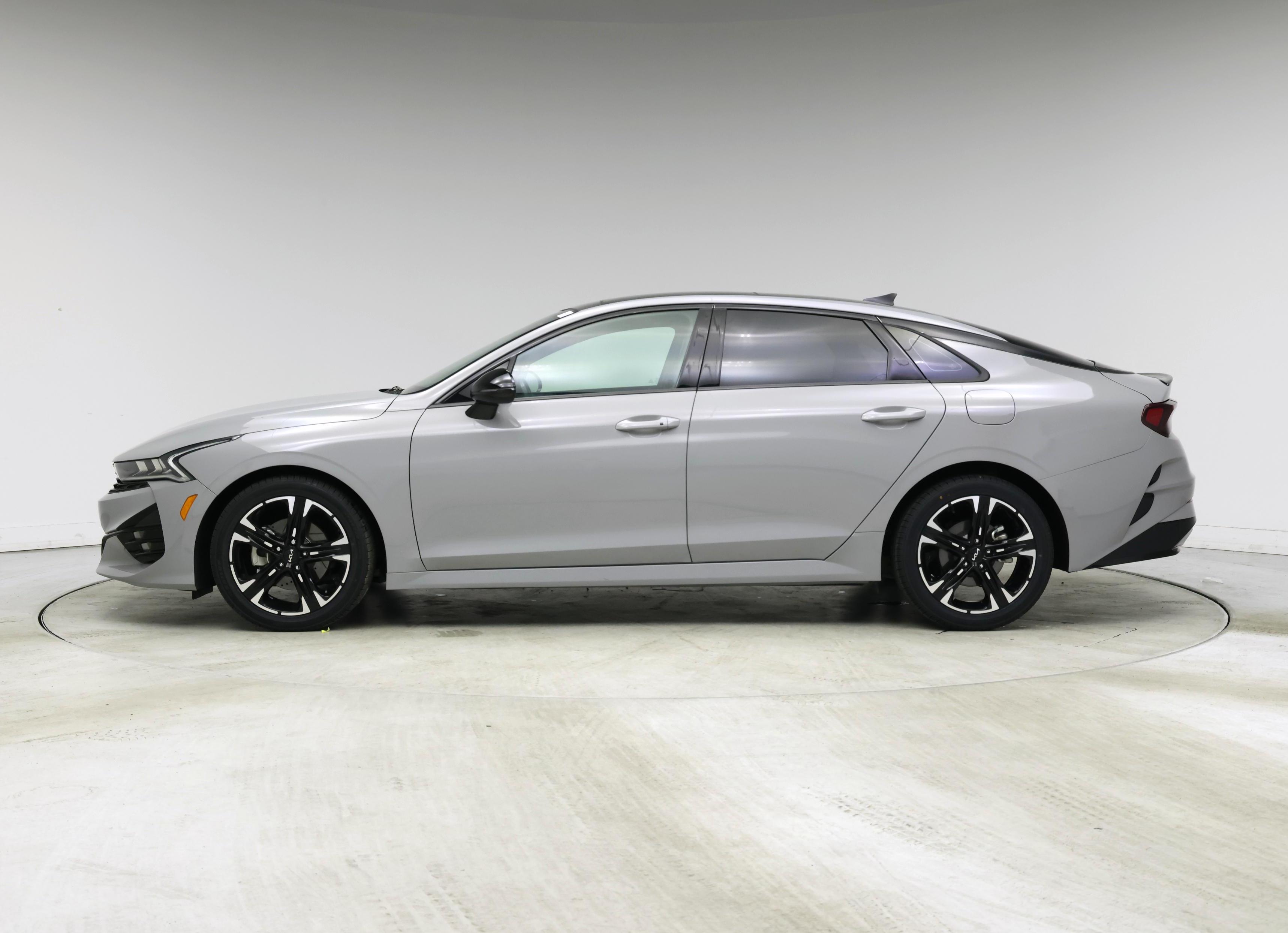 Thumbnail: 2022 Kia K5 - 3