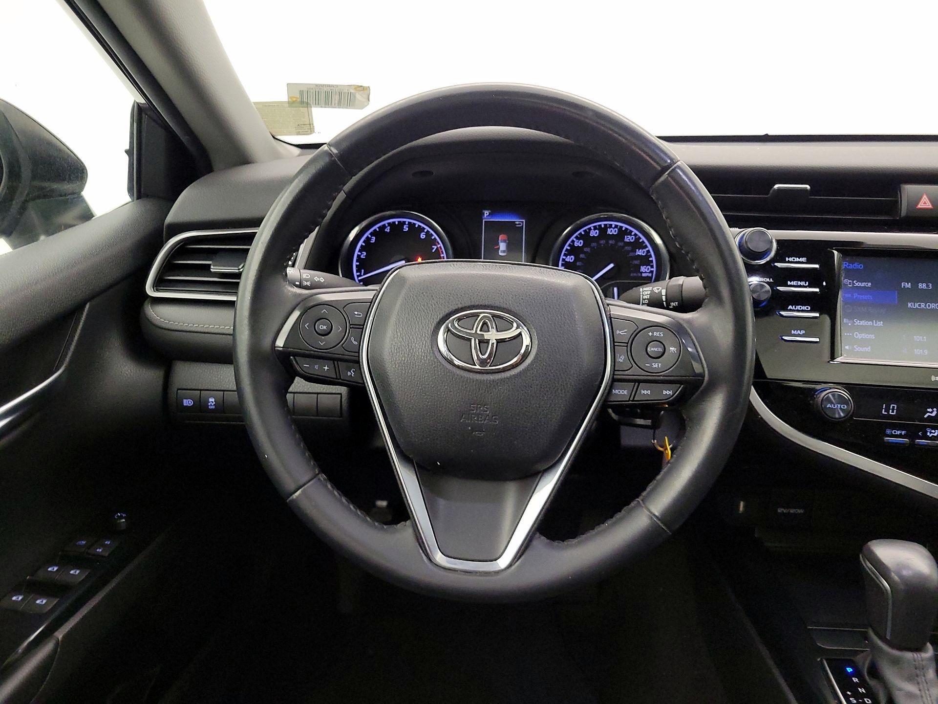 Thumbnail: 2020 Toyota Camry - 10