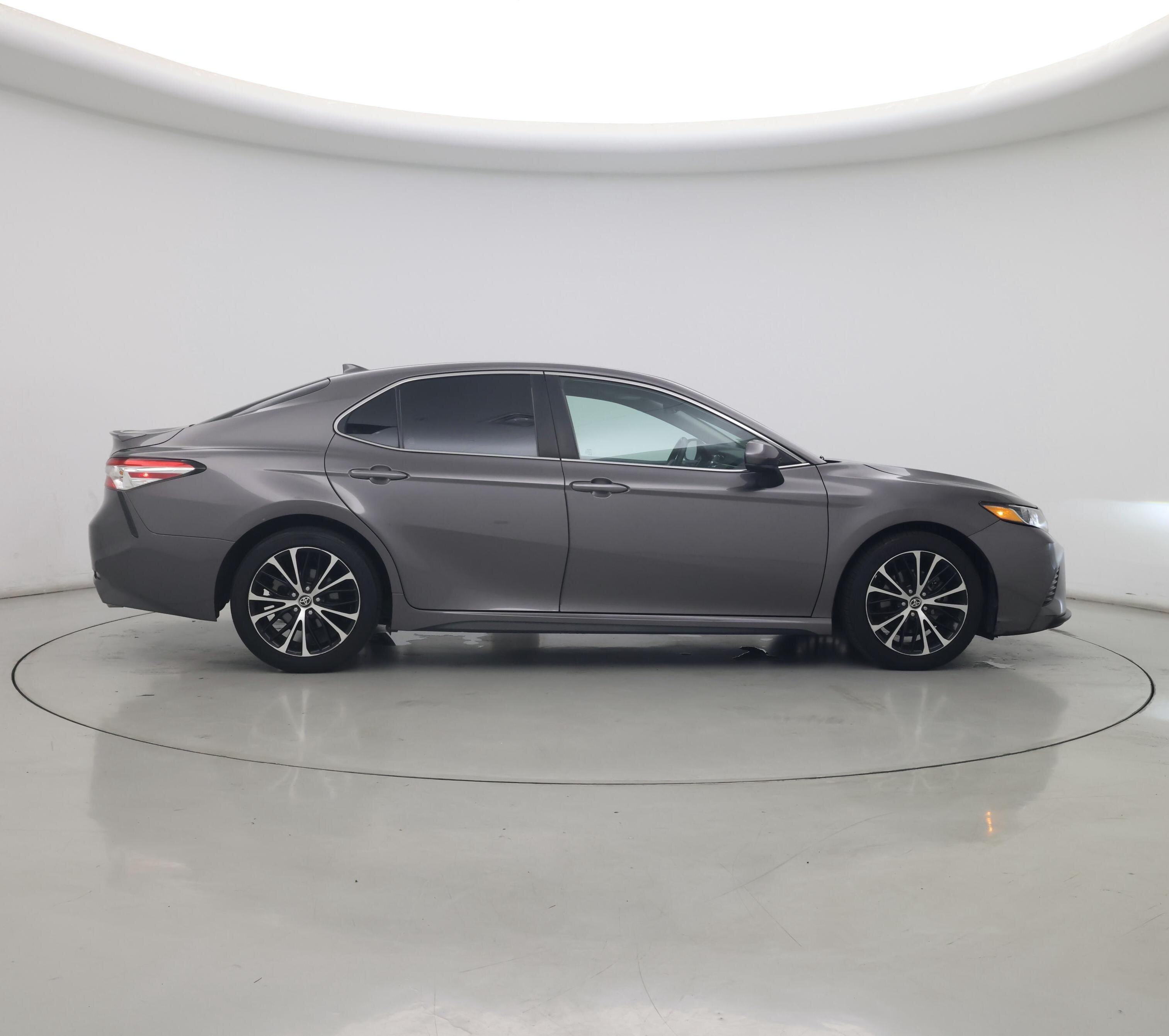 Thumbnail: 2020 Toyota Camry - 7