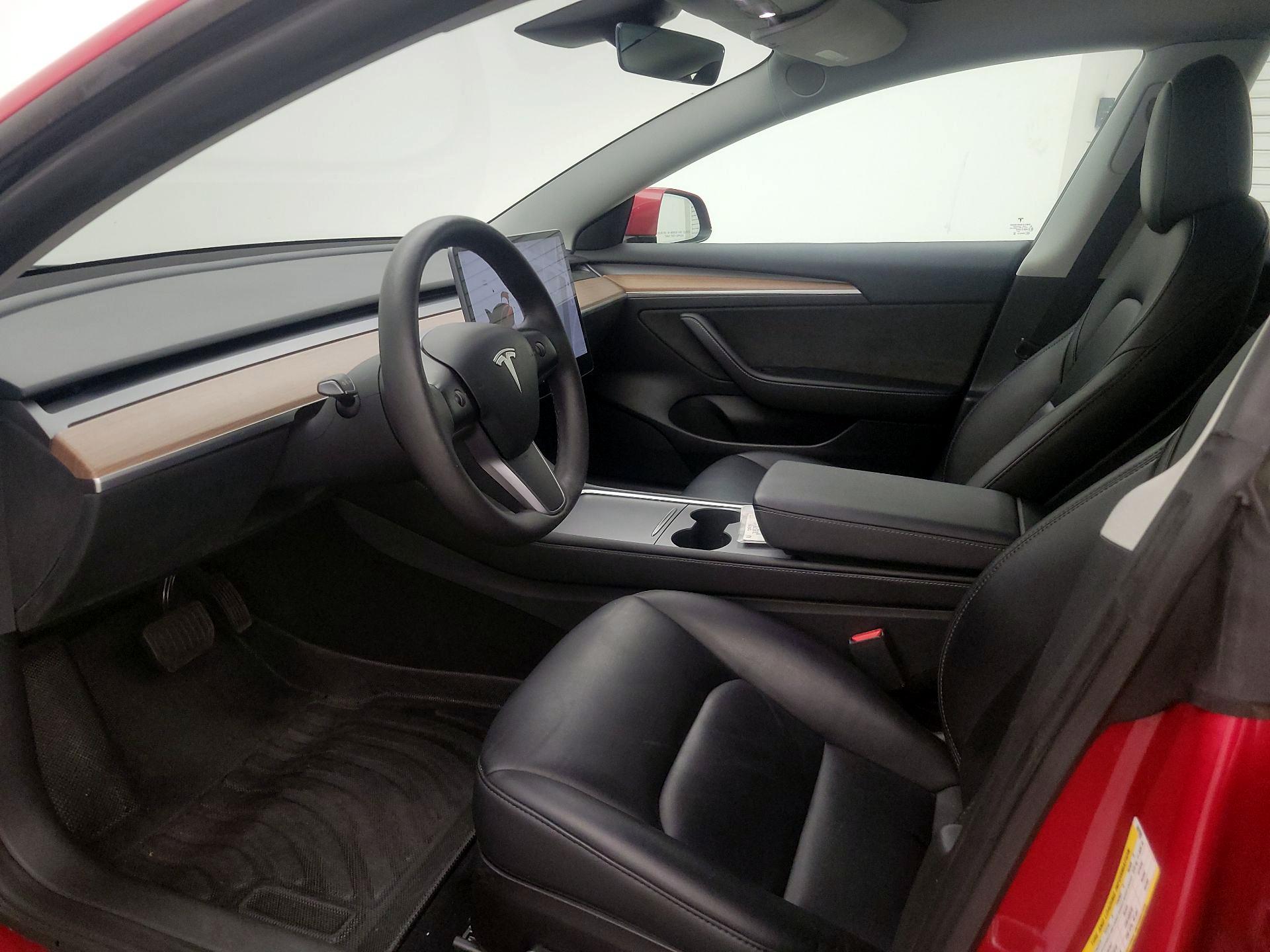 Thumbnail: 2023 Tesla Model 3 - 11