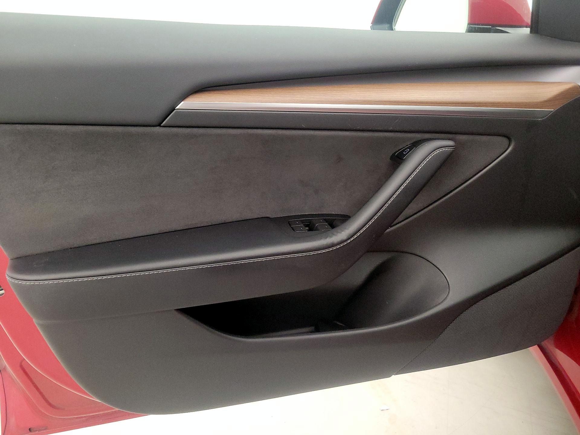 Thumbnail: 2023 Tesla Model 3 - 12