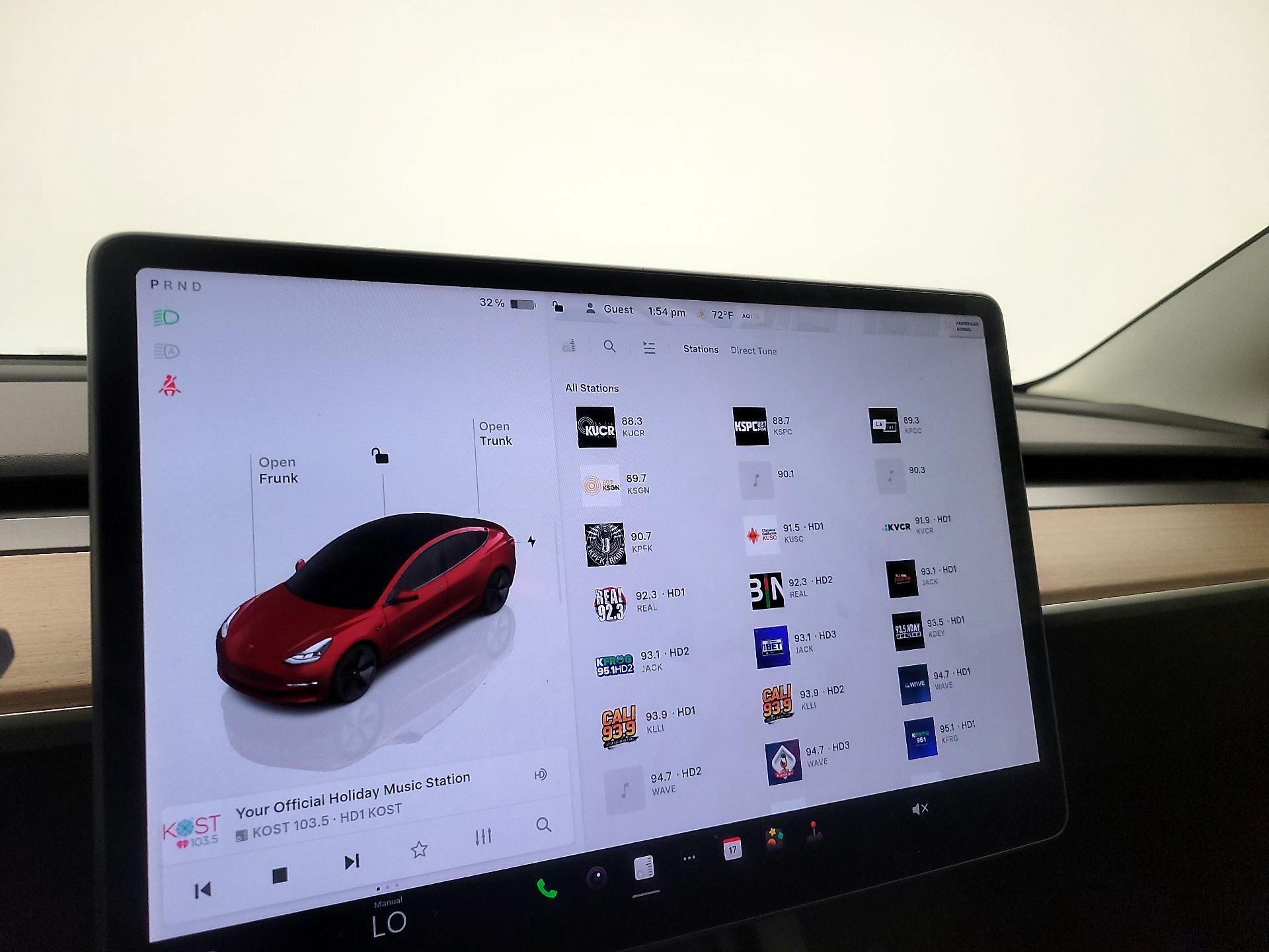 Thumbnail: 2023 Tesla Model 3 - 15