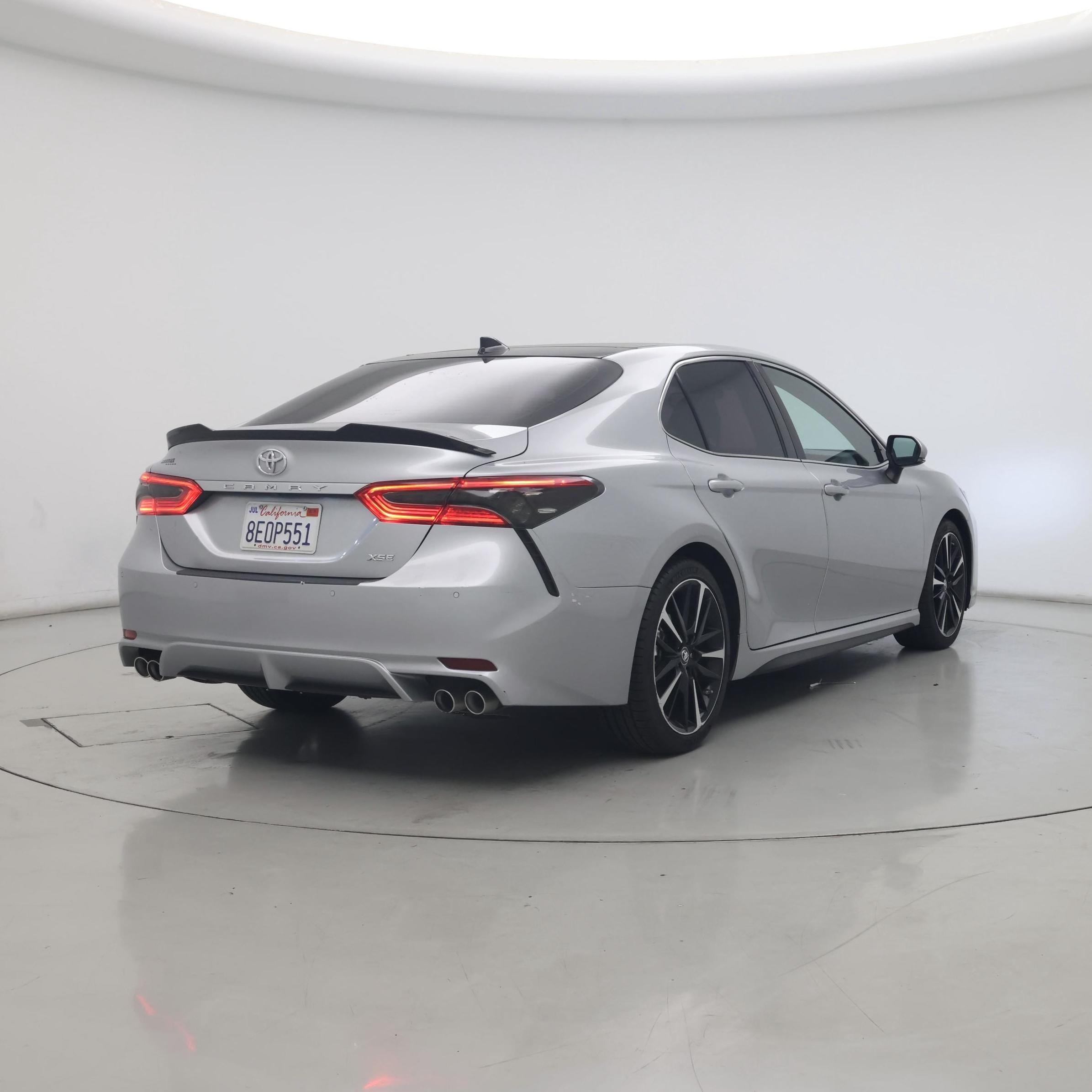 Thumbnail: 2018 Toyota Camry - 8