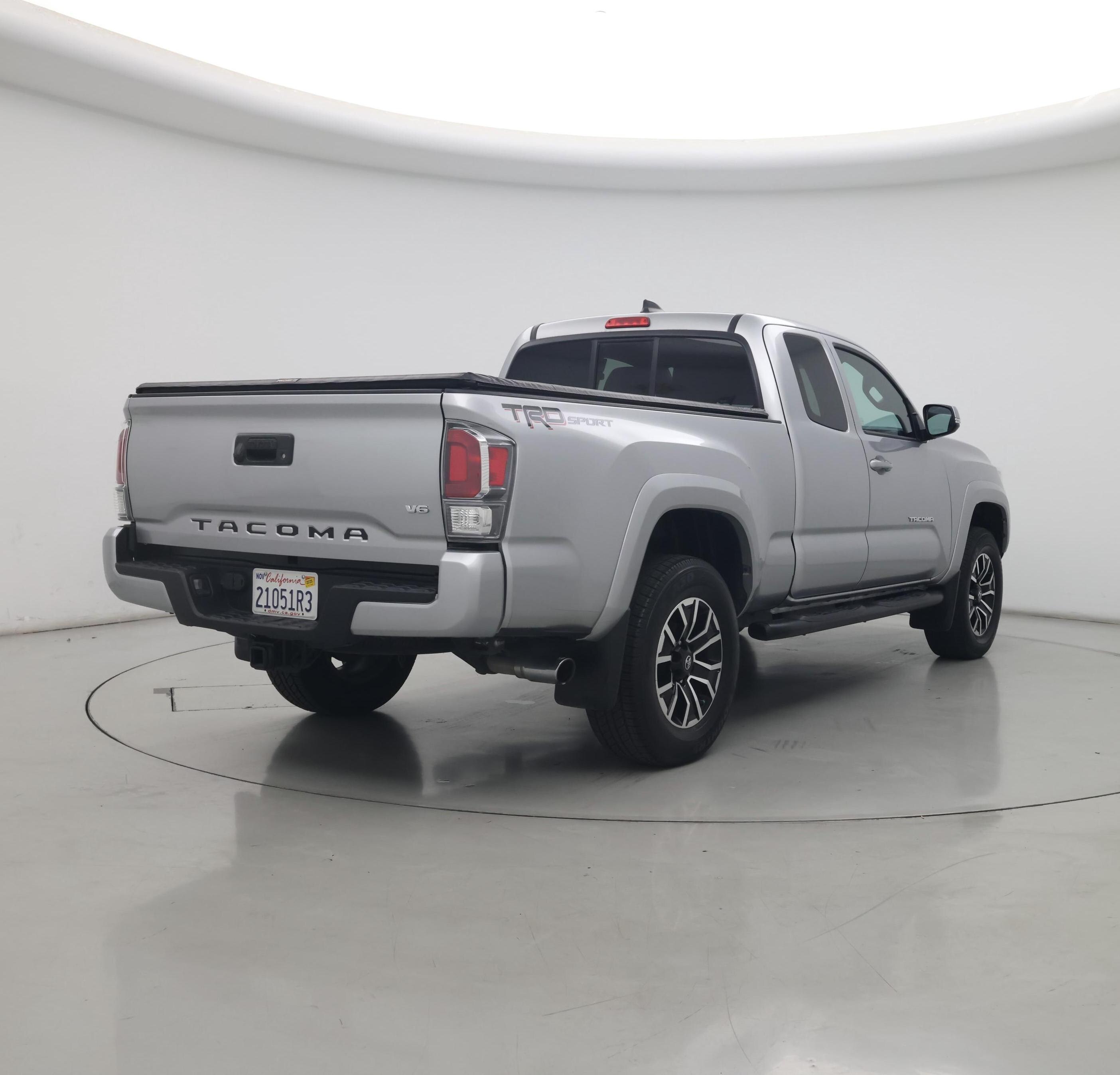 Thumbnail: 2022 Toyota Tacoma - 8