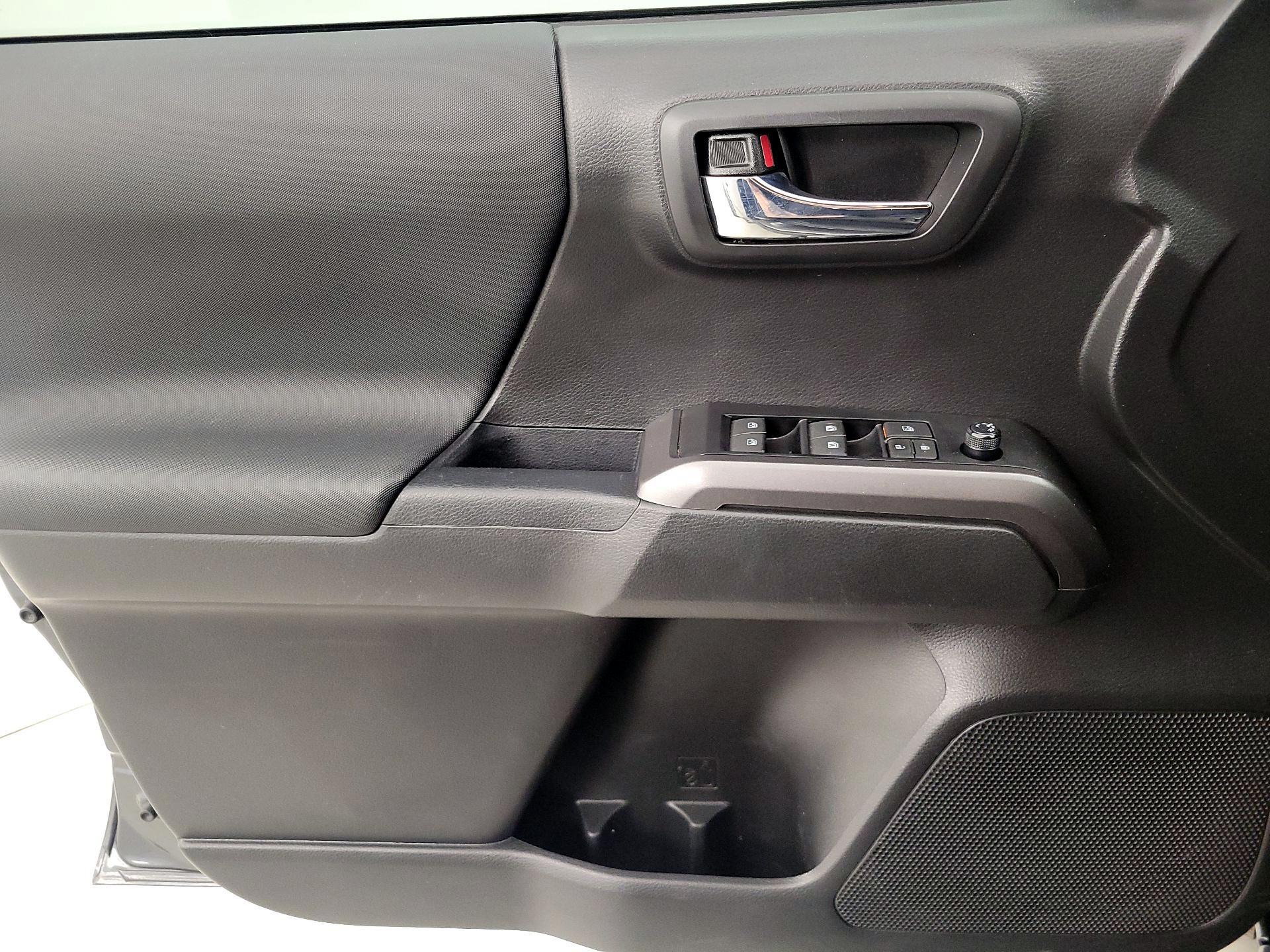 Thumbnail: 2023 Toyota Tacoma - 12