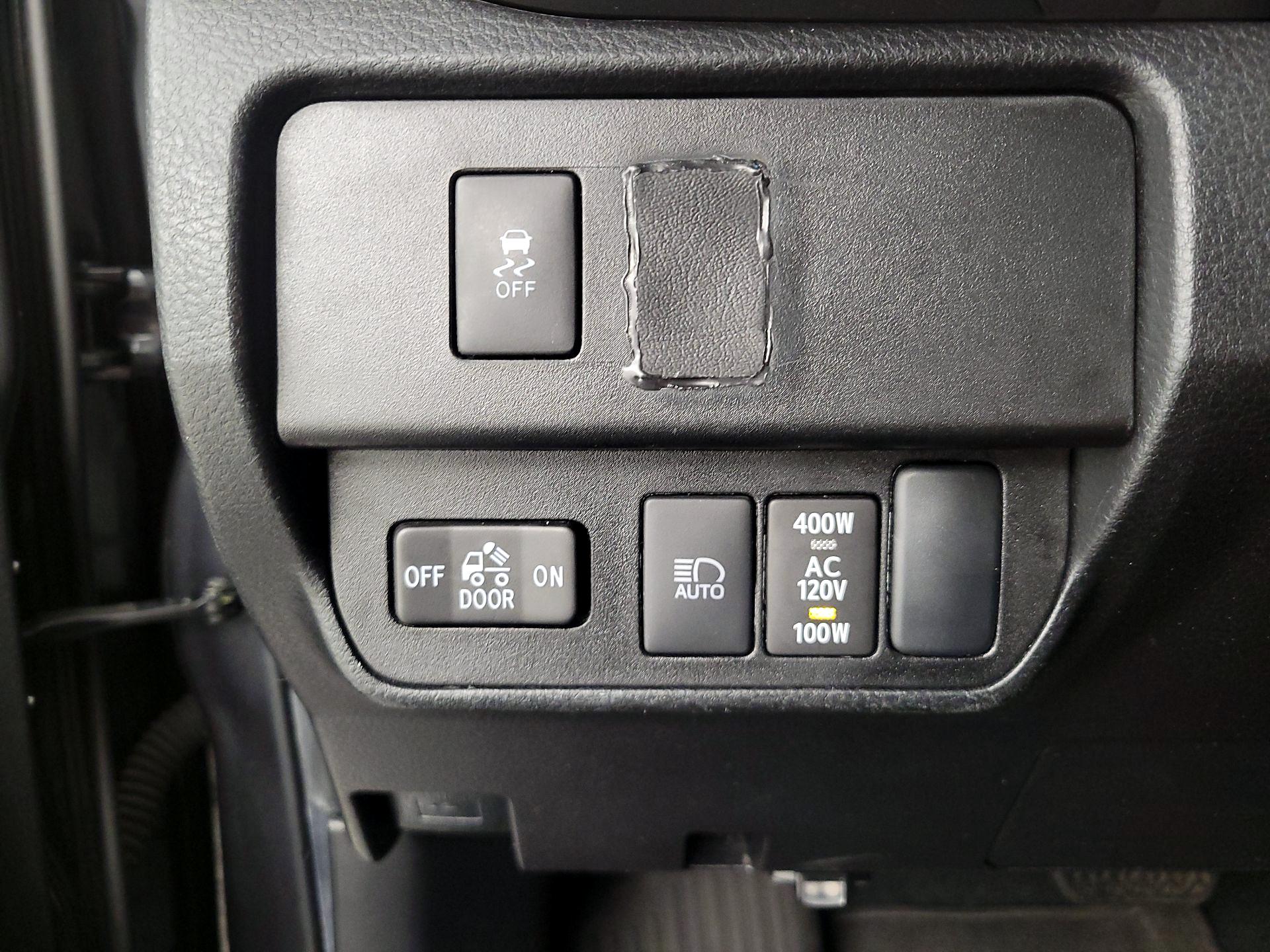 Thumbnail: 2023 Toyota Tacoma - 13