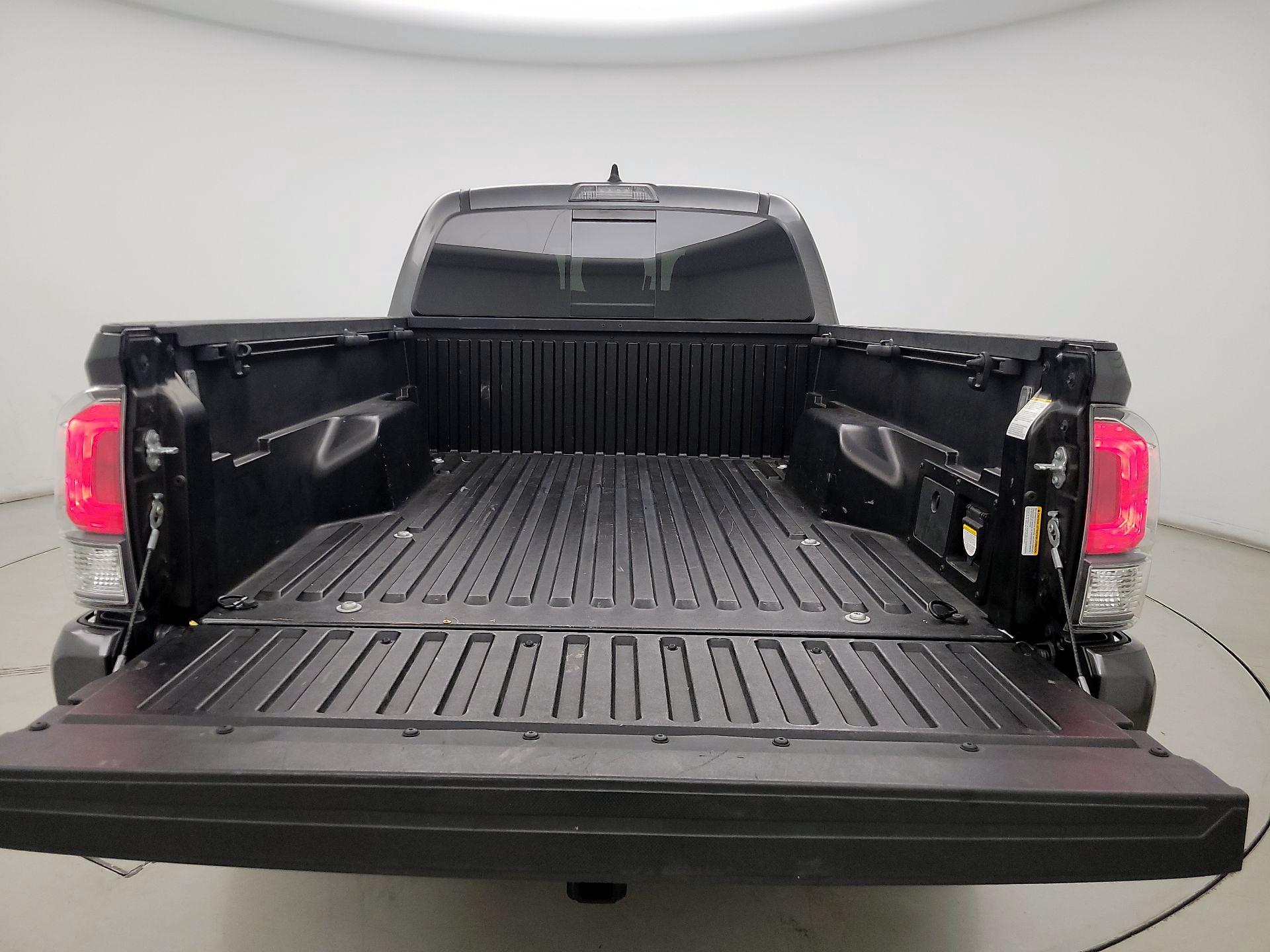 Thumbnail: 2023 Toyota Tacoma - 20