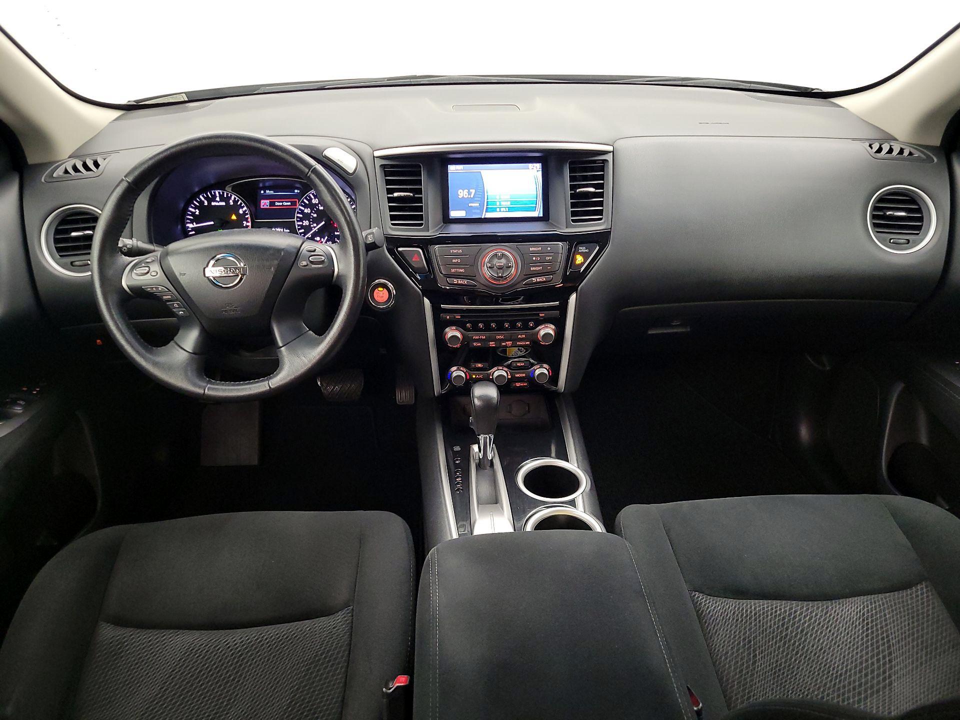 Thumbnail: 2014 Nissan Pathfinder - 9