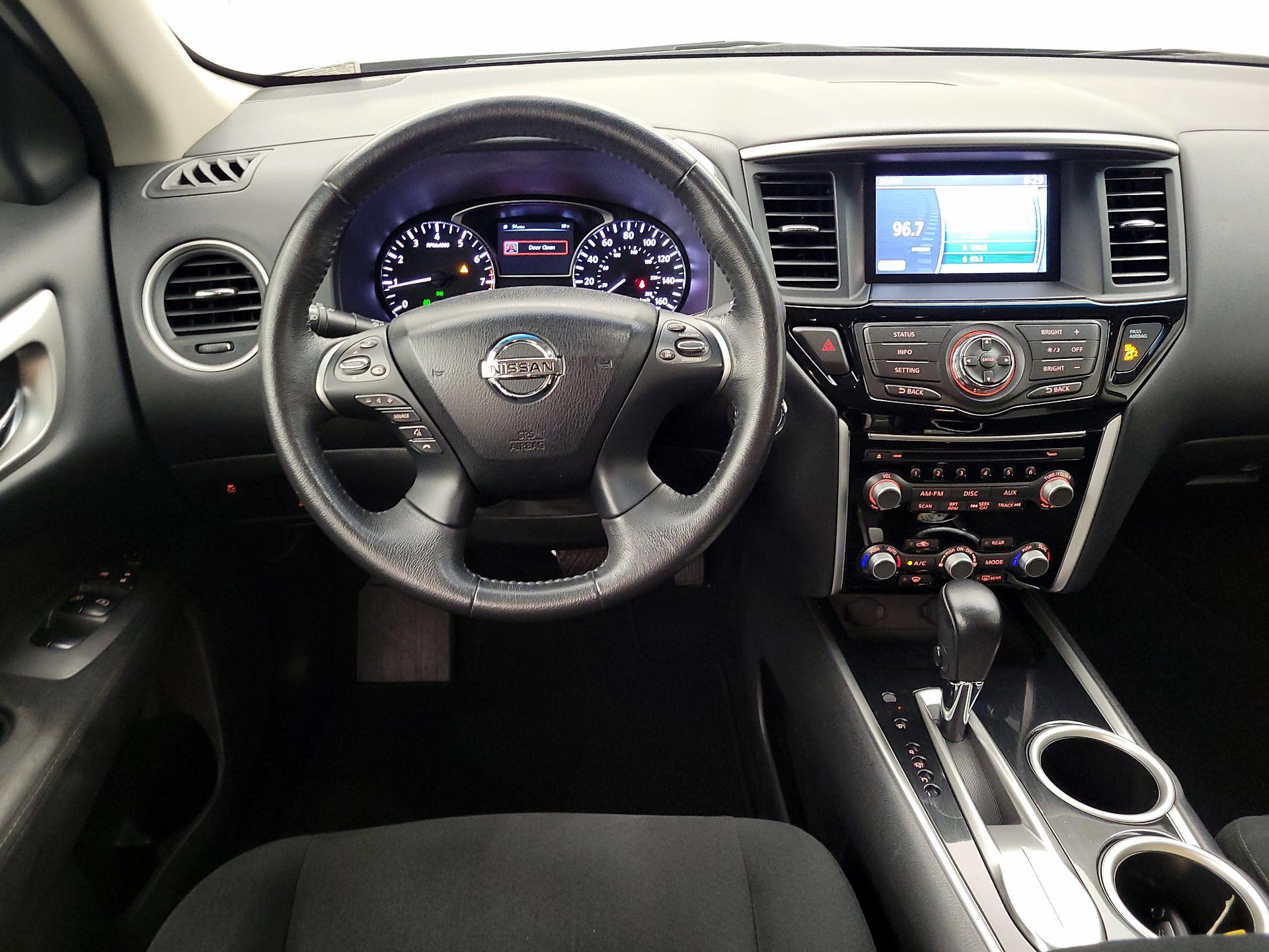 Thumbnail: 2014 Nissan Pathfinder - 10