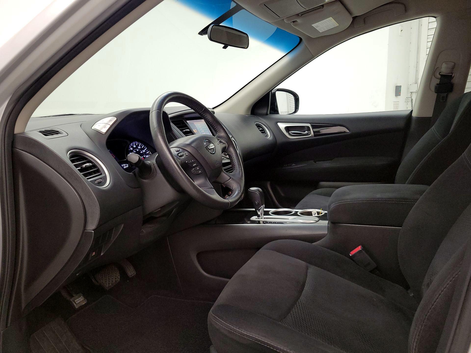 Thumbnail: 2014 Nissan Pathfinder - 11