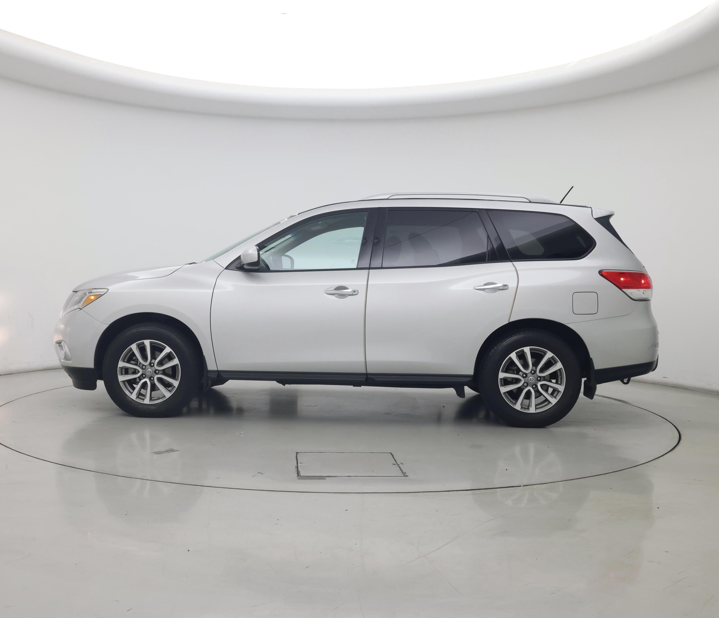 Thumbnail: 2014 Nissan Pathfinder - 3