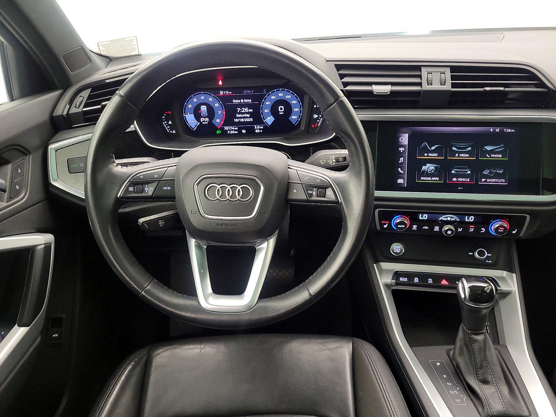 Thumbnail: 2020 Audi Q3 - 10