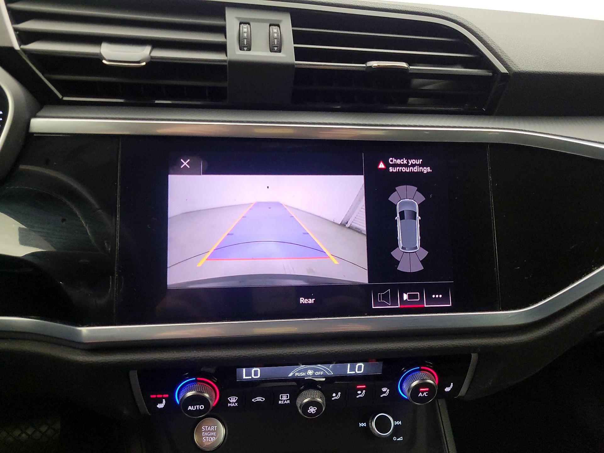 Thumbnail: 2020 Audi Q3 - 14