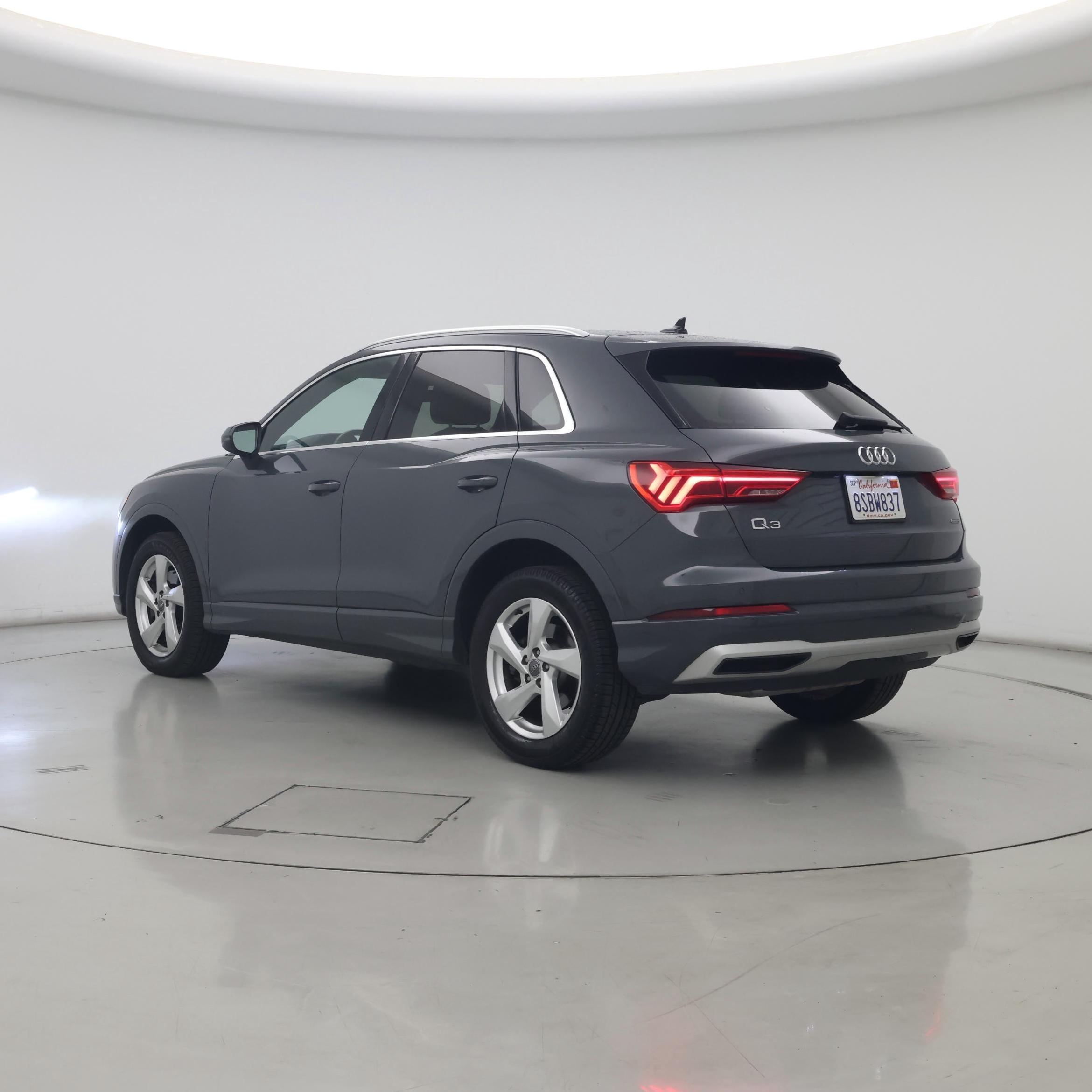 Thumbnail: 2020 Audi Q3 - 2
