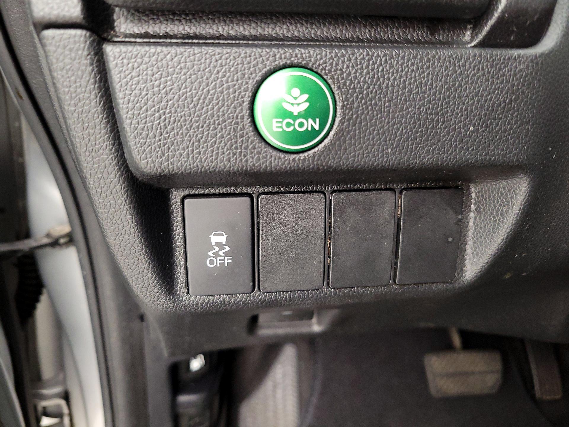 Thumbnail: 2015 Honda Fit - 13