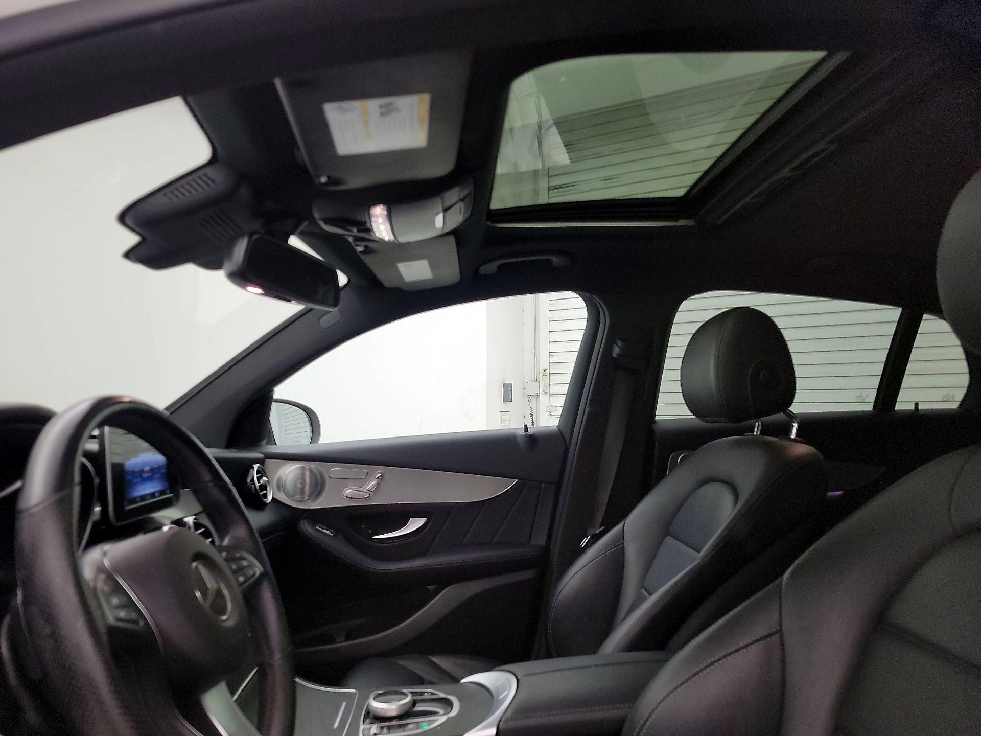 Thumbnail: 2019 Mercedes-Benz GLC - 19