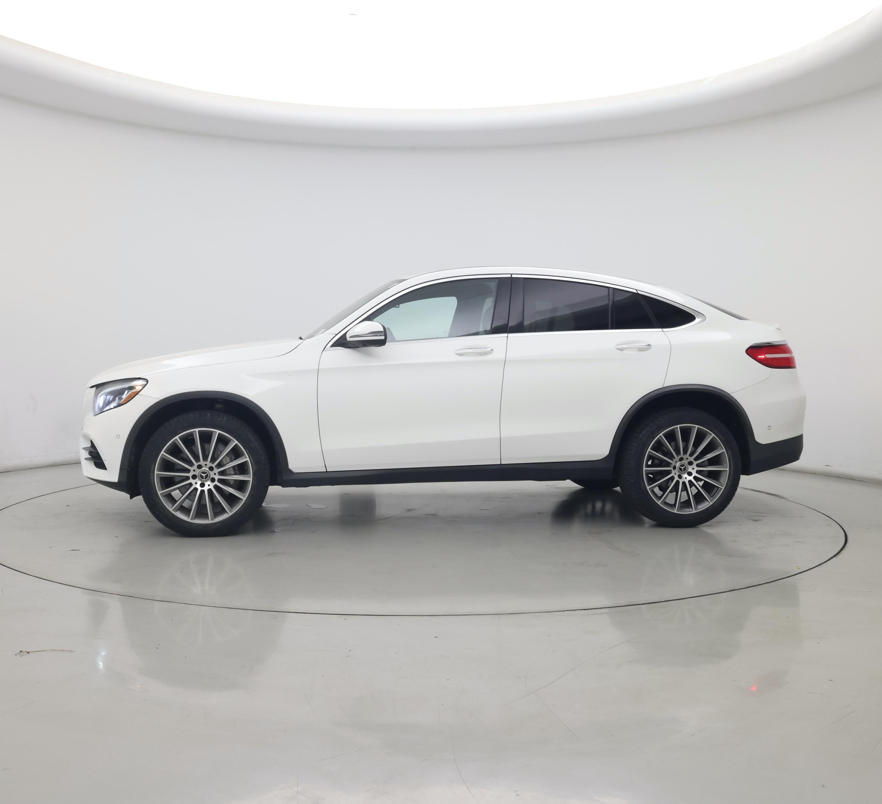 Thumbnail: 2019 Mercedes-Benz GLC - 3