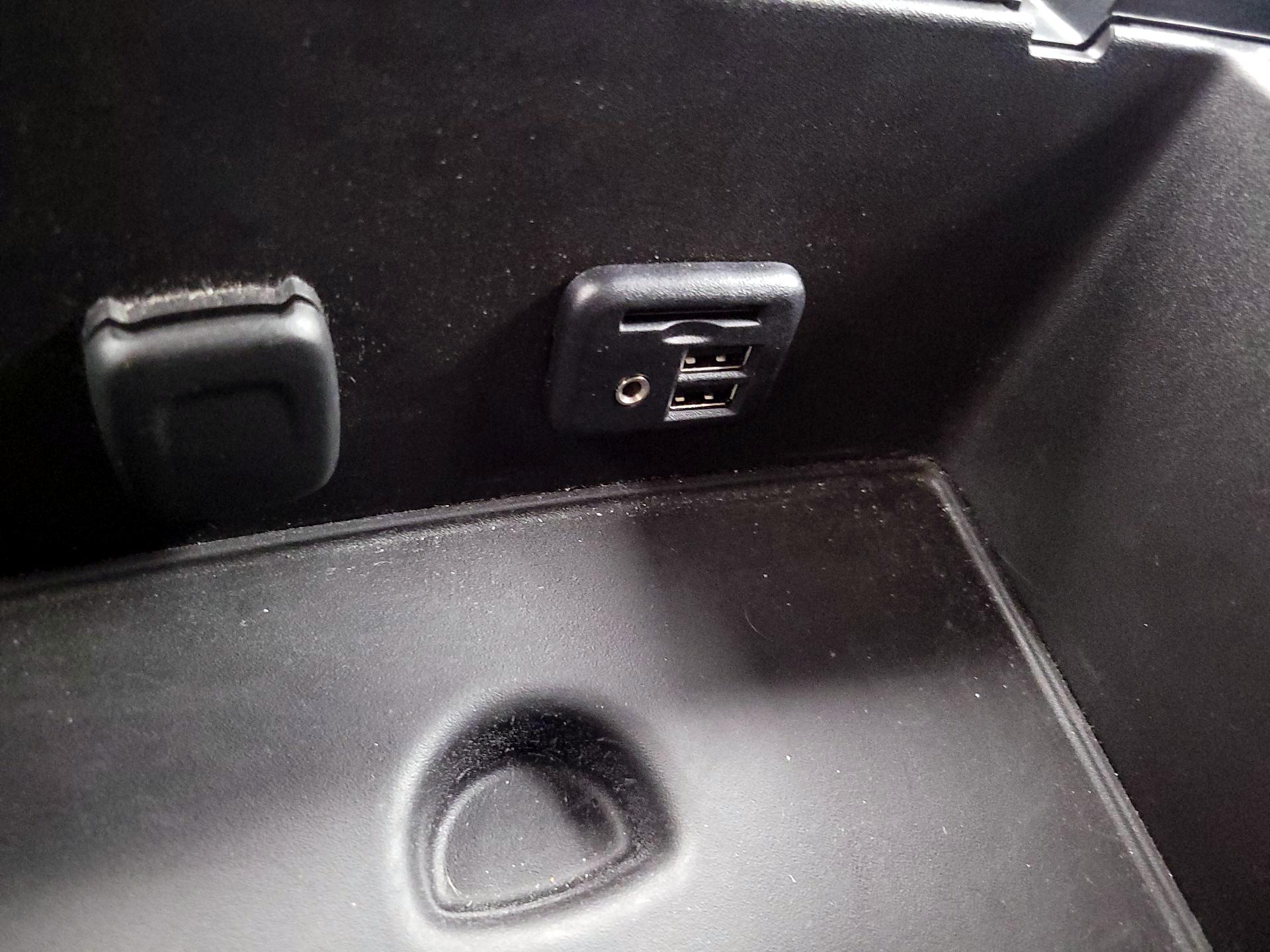 Thumbnail: 2014 Chevrolet Silverado 1500 - 18