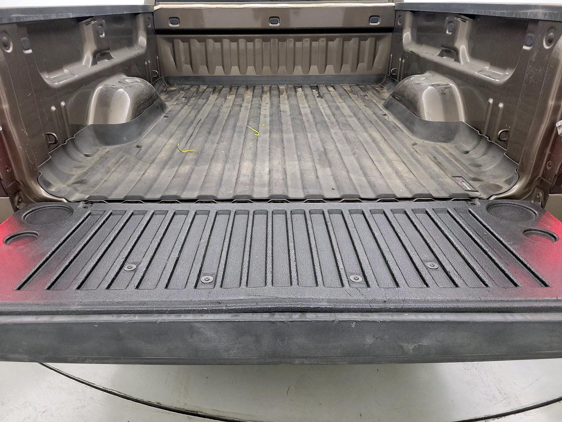 Thumbnail: 2014 Chevrolet Silverado 1500 - 20