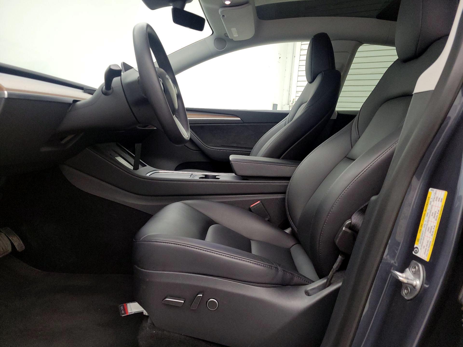 Thumbnail: 2023 Tesla Model Y - 11