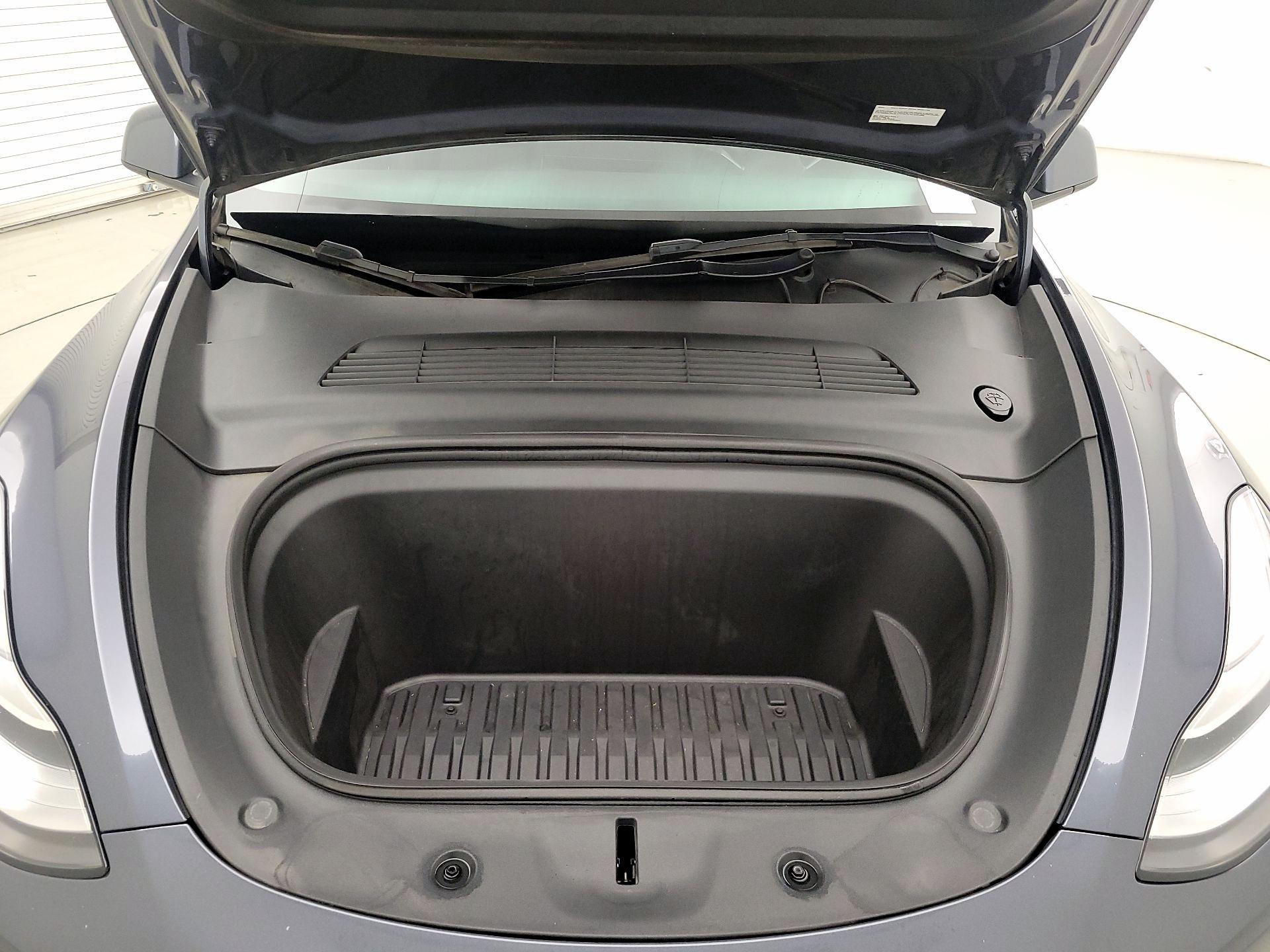 Thumbnail: 2023 Tesla Model Y - 20