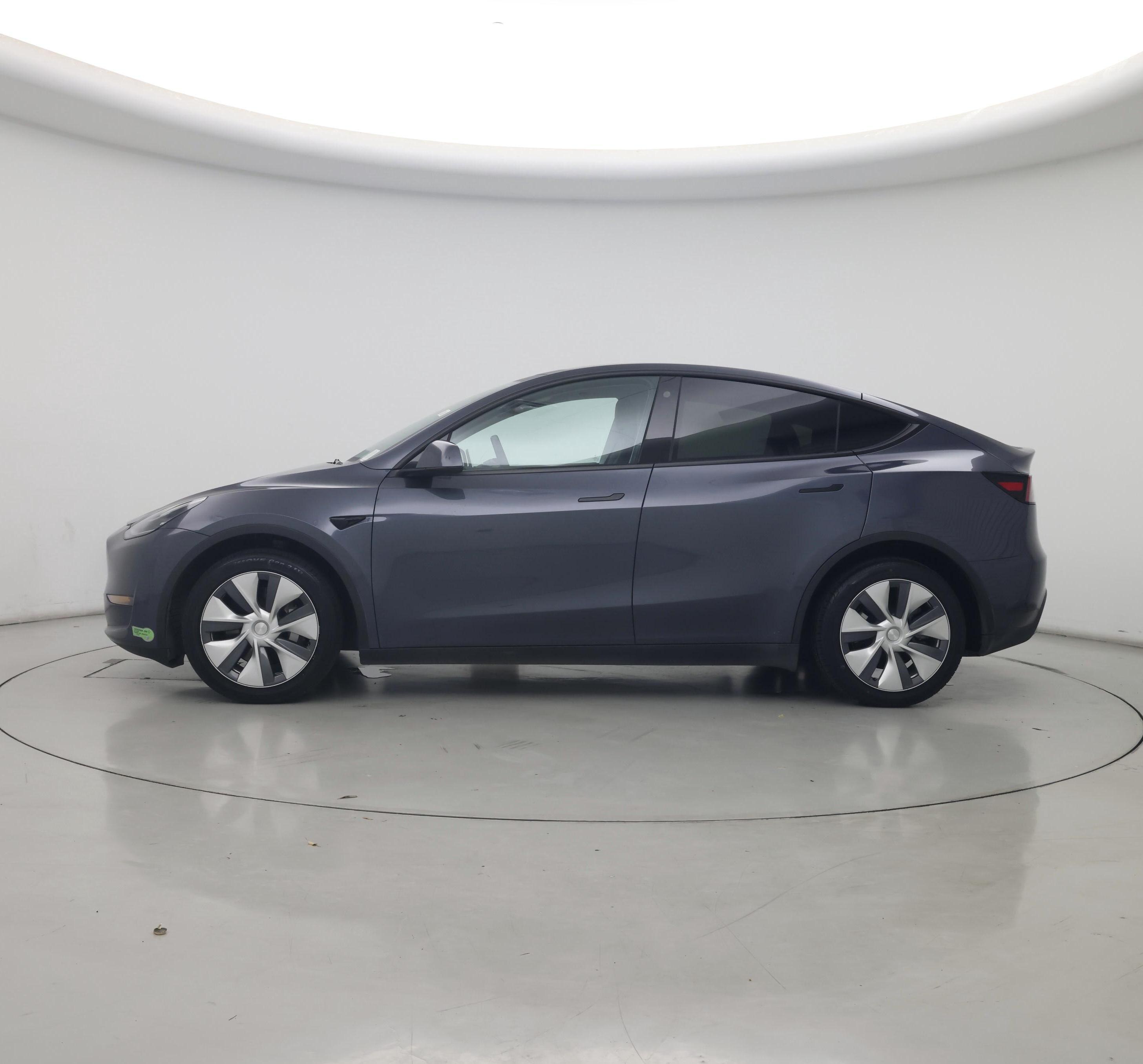 Thumbnail: 2023 Tesla Model Y - 3