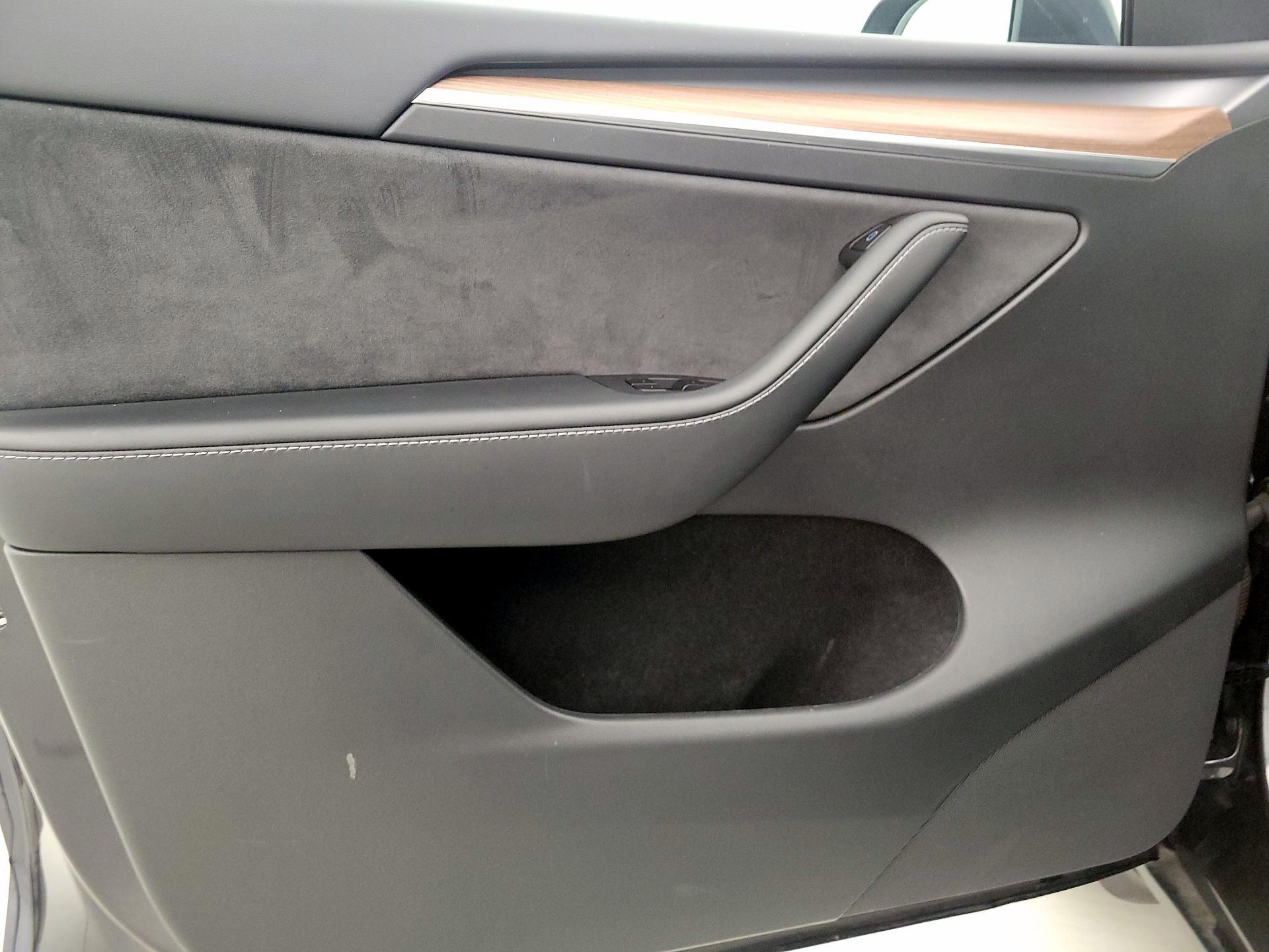 Thumbnail: 2025 Tesla Model Y - 12