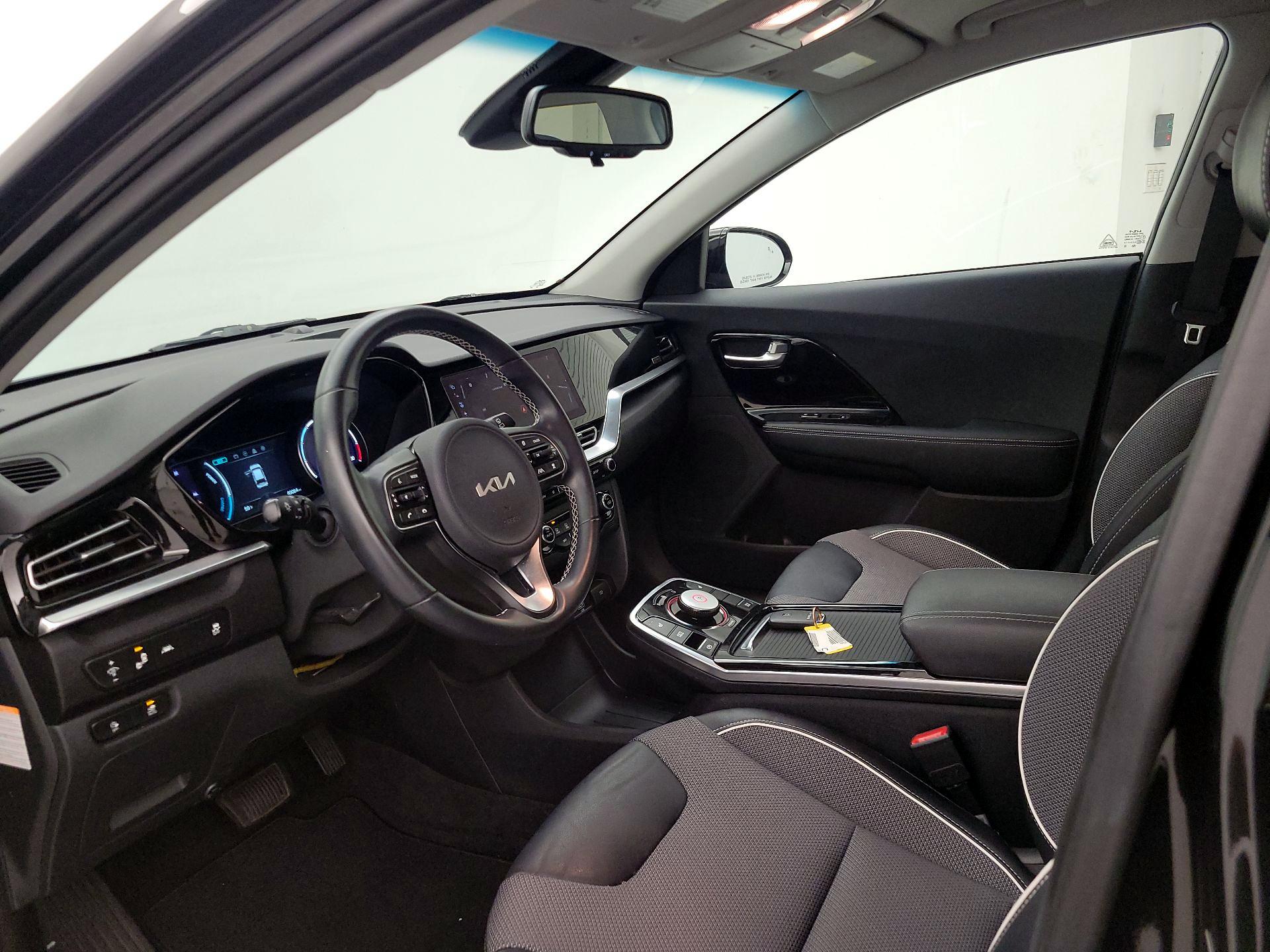 Thumbnail: 2022 Kia Niro - 11