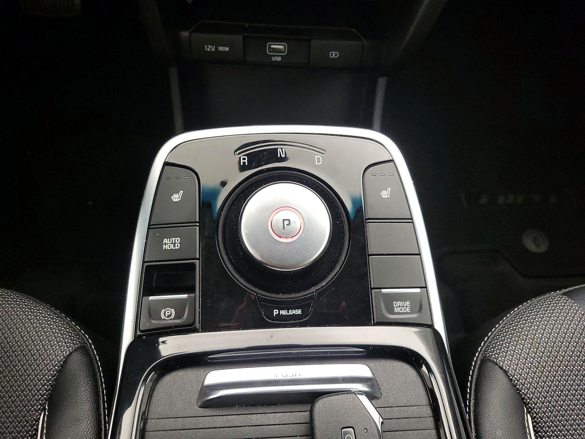 Thumbnail: 2022 Kia Niro - 18