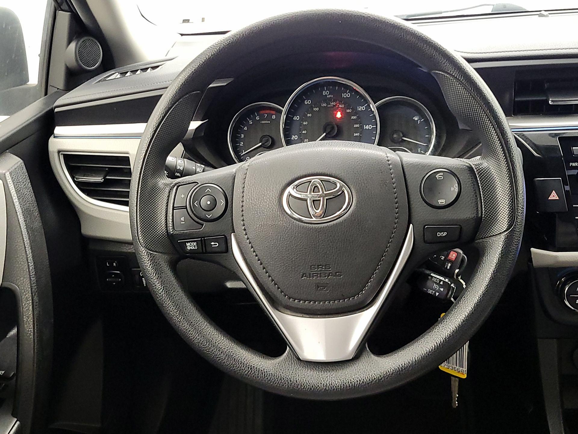 Thumbnail: 2016 Toyota Corolla - 10