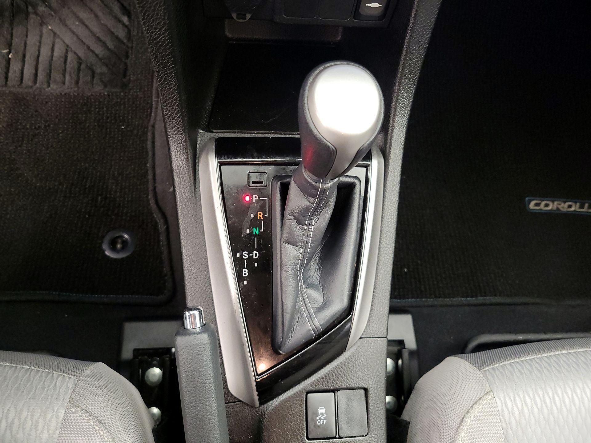 Thumbnail: 2016 Toyota Corolla - 17