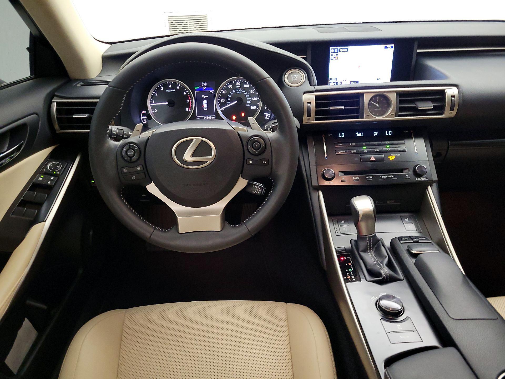 Thumbnail: 2014 Lexus IS - 10