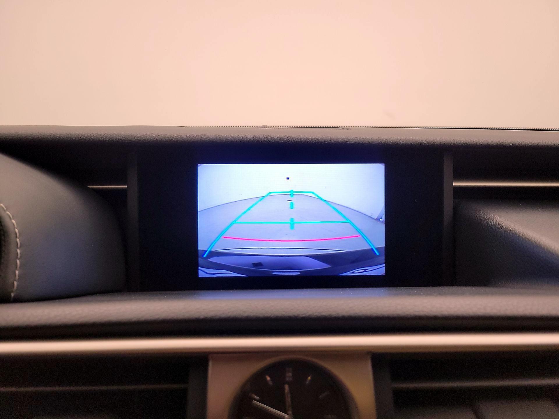 Thumbnail: 2014 Lexus IS - 15