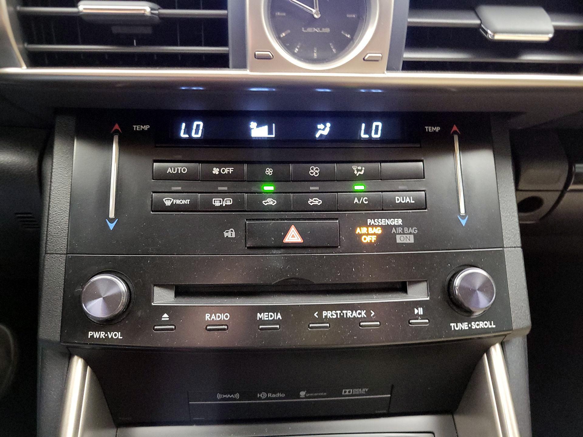 Thumbnail: 2014 Lexus IS - 17