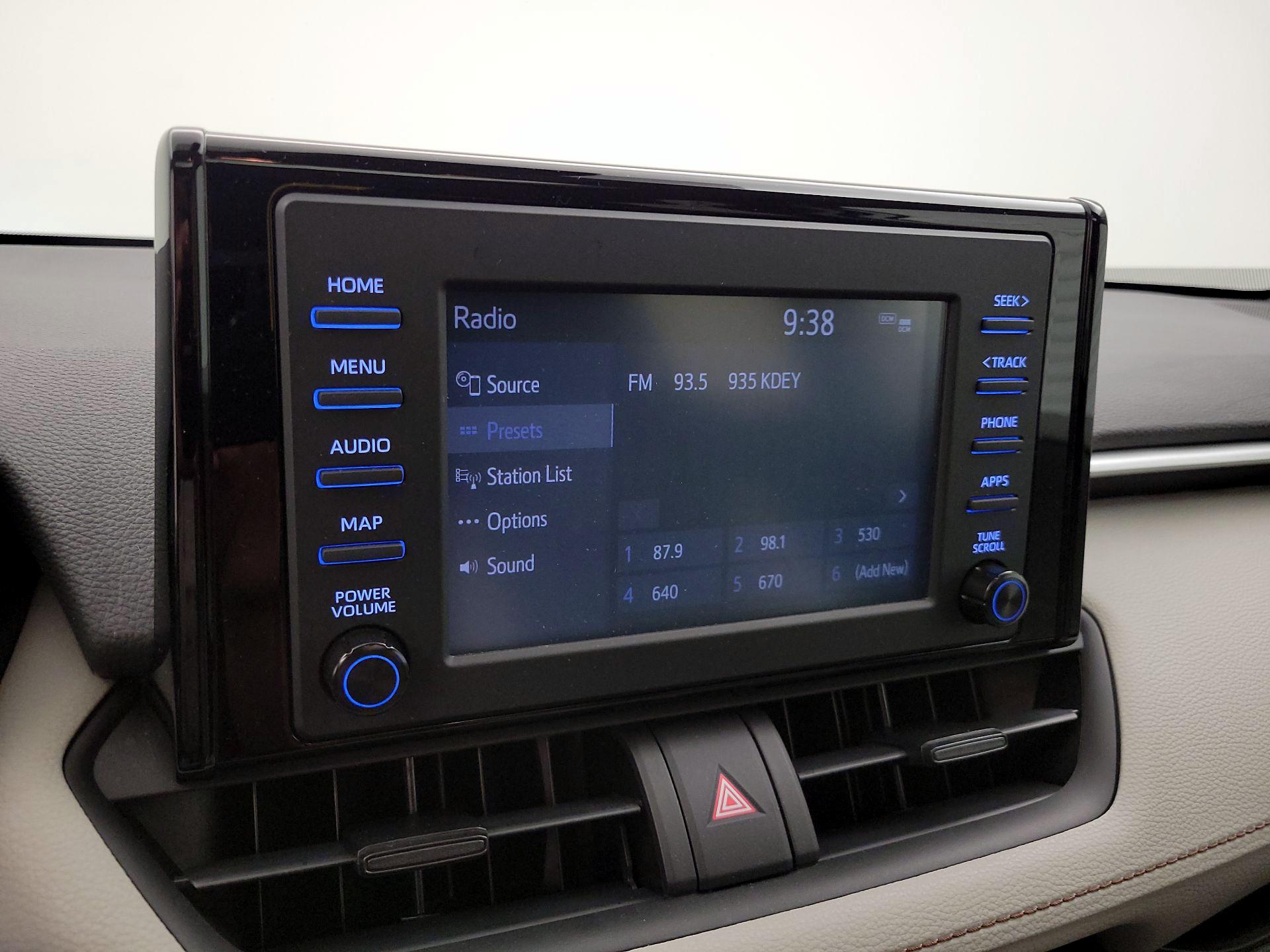 Thumbnail: 2019 Toyota RAV4 - 15