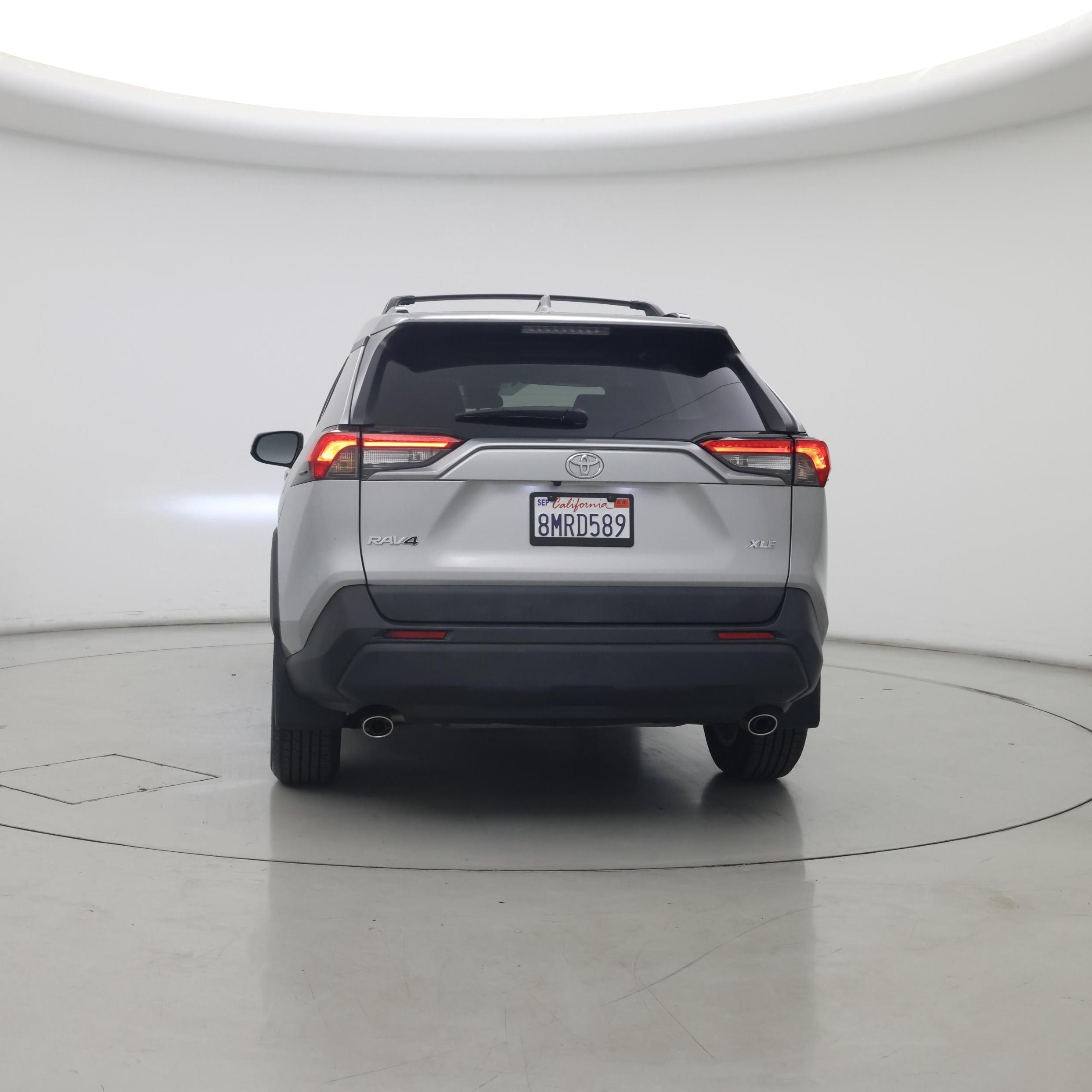 Thumbnail: 2019 Toyota RAV4 - 6