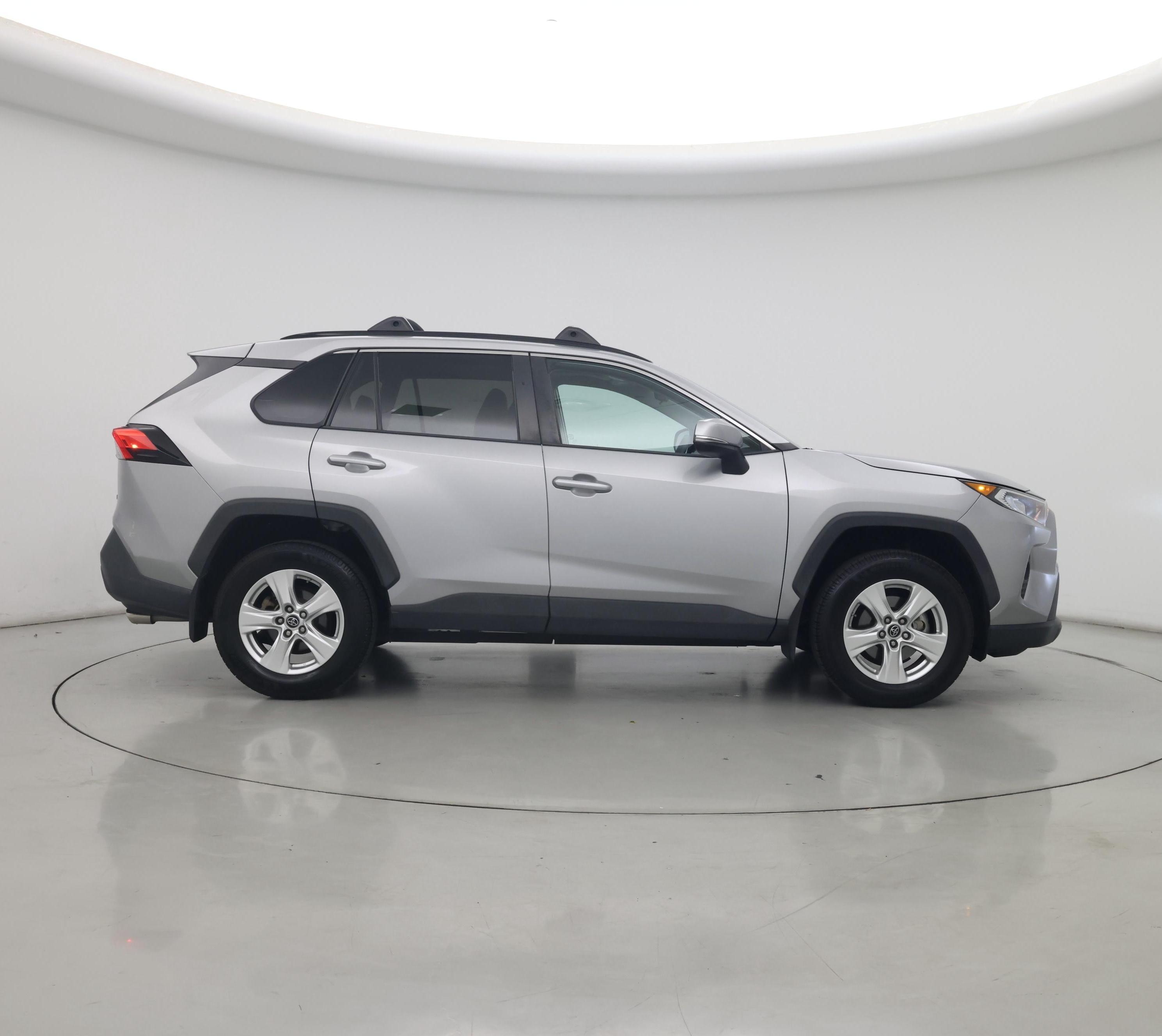 Thumbnail: 2019 Toyota RAV4 - 7