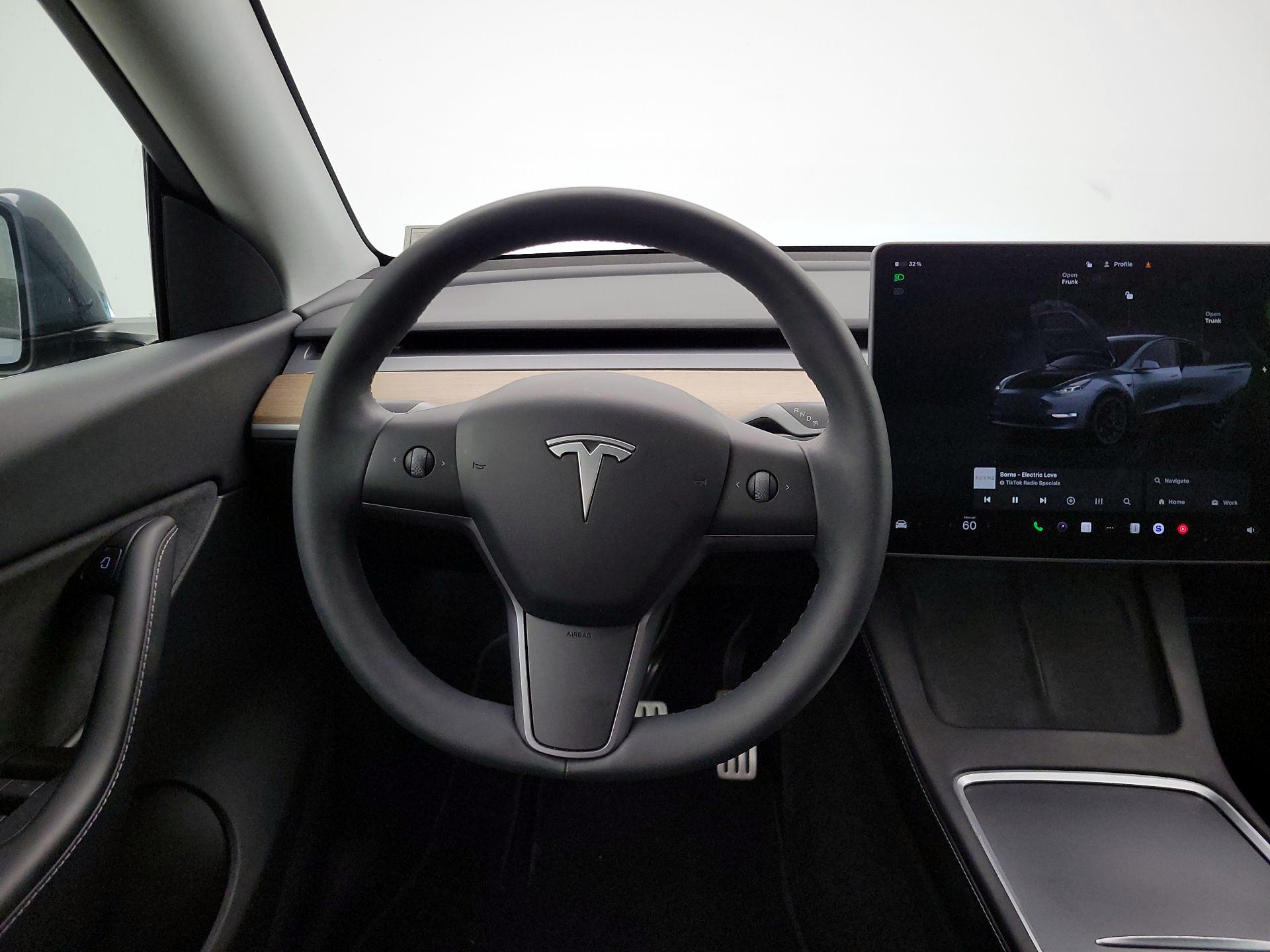 Thumbnail: 2022 Tesla Model Y - 10