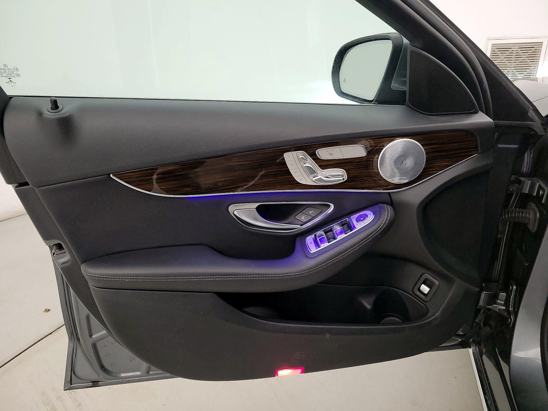 Thumbnail: 2020 Mercedes-Benz C-Class - 12