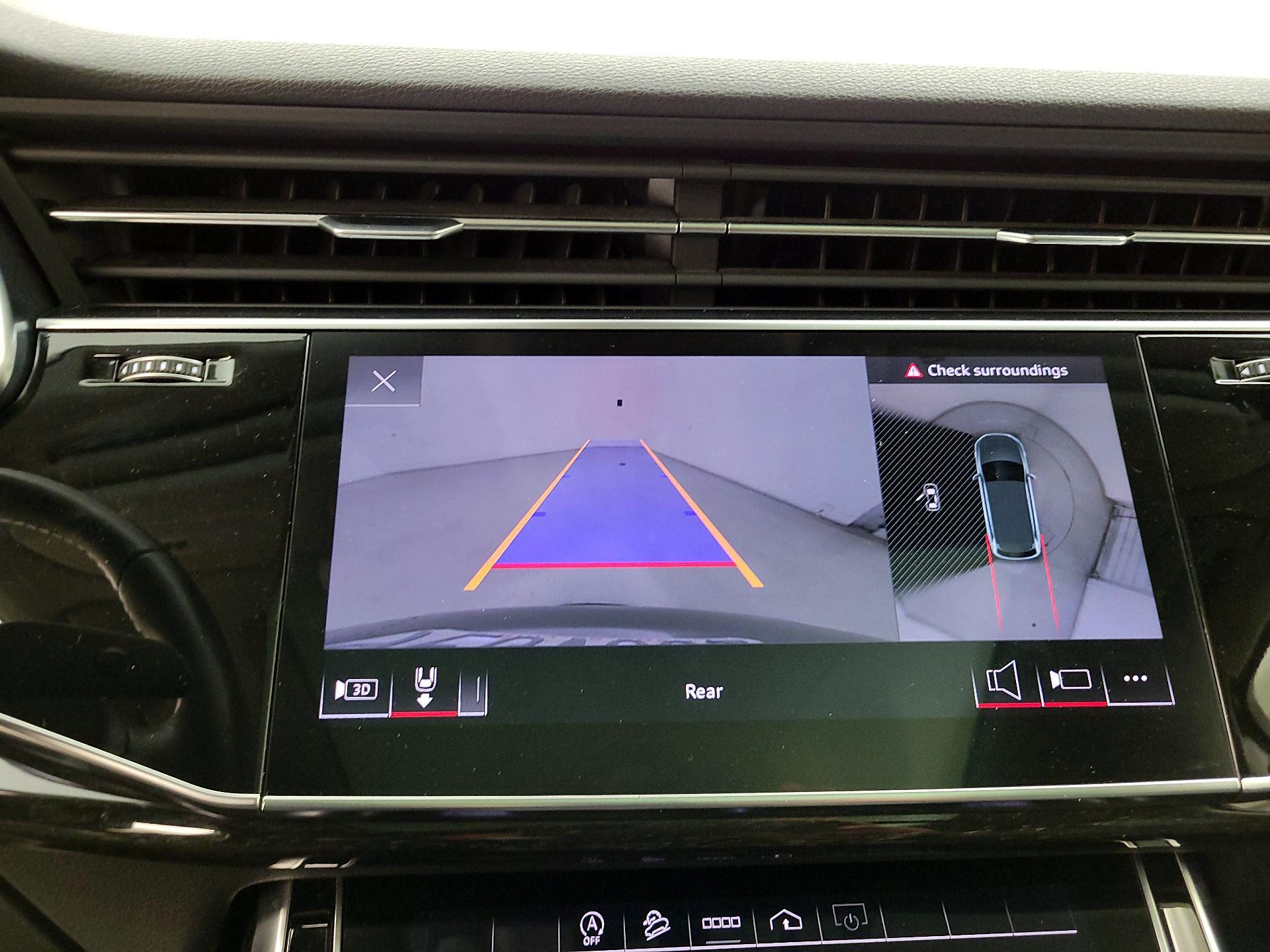 Thumbnail: 2023 Audi Q7 - 14