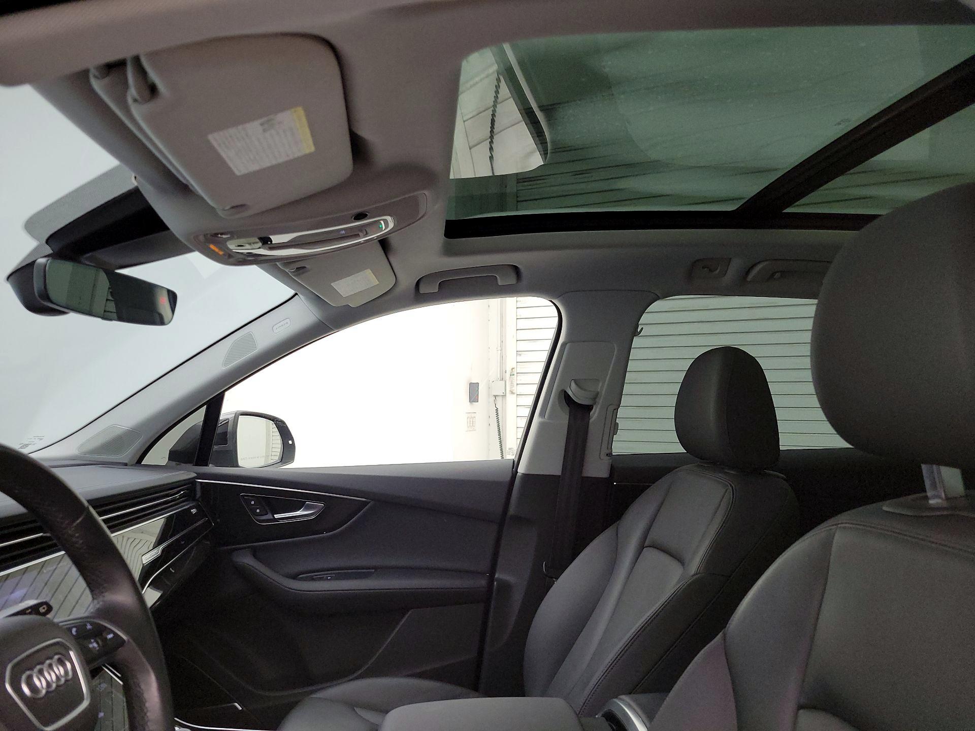 Thumbnail: 2023 Audi Q7 - 18