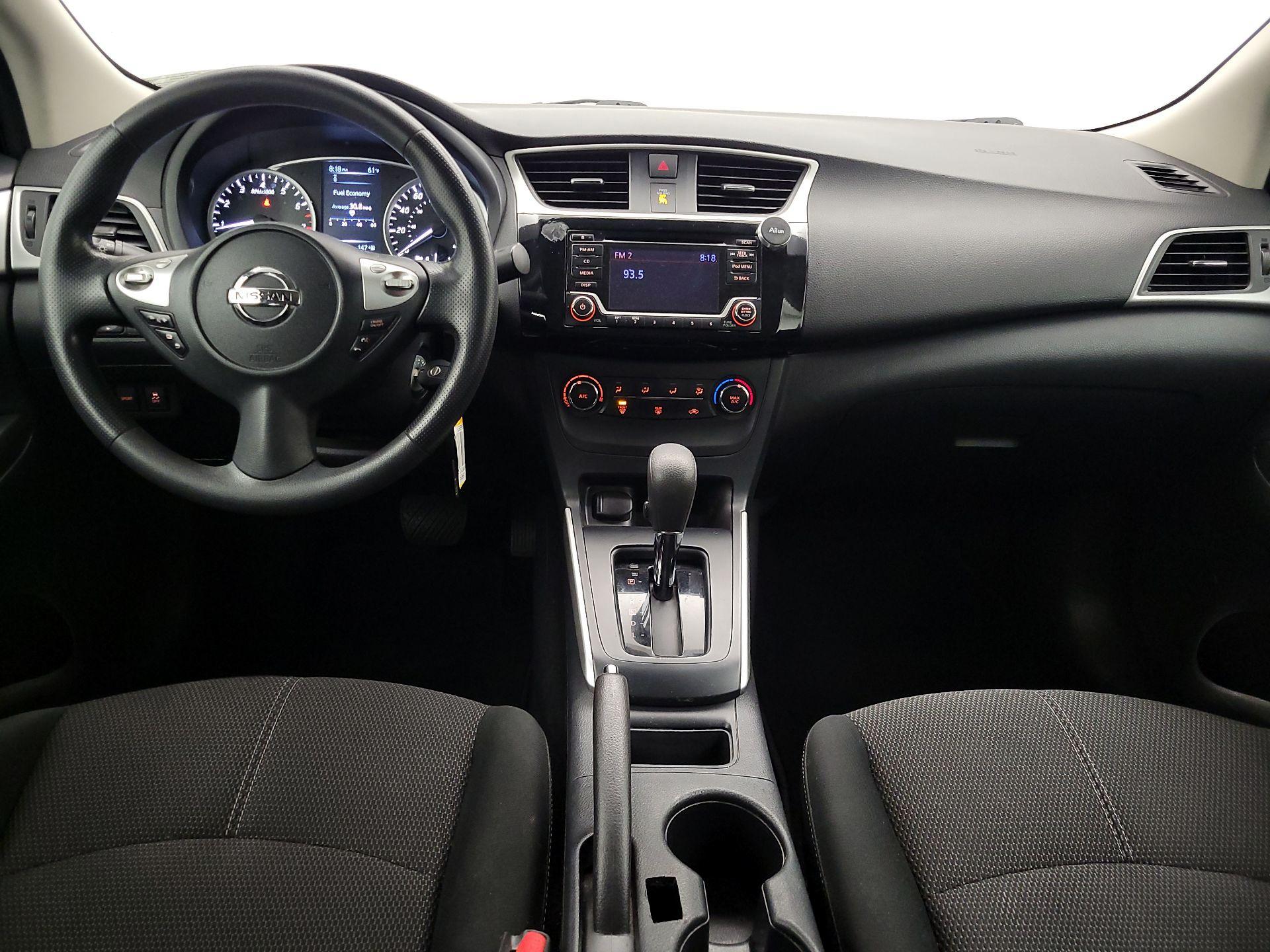 Thumbnail: 2018 Nissan Sentra - 9