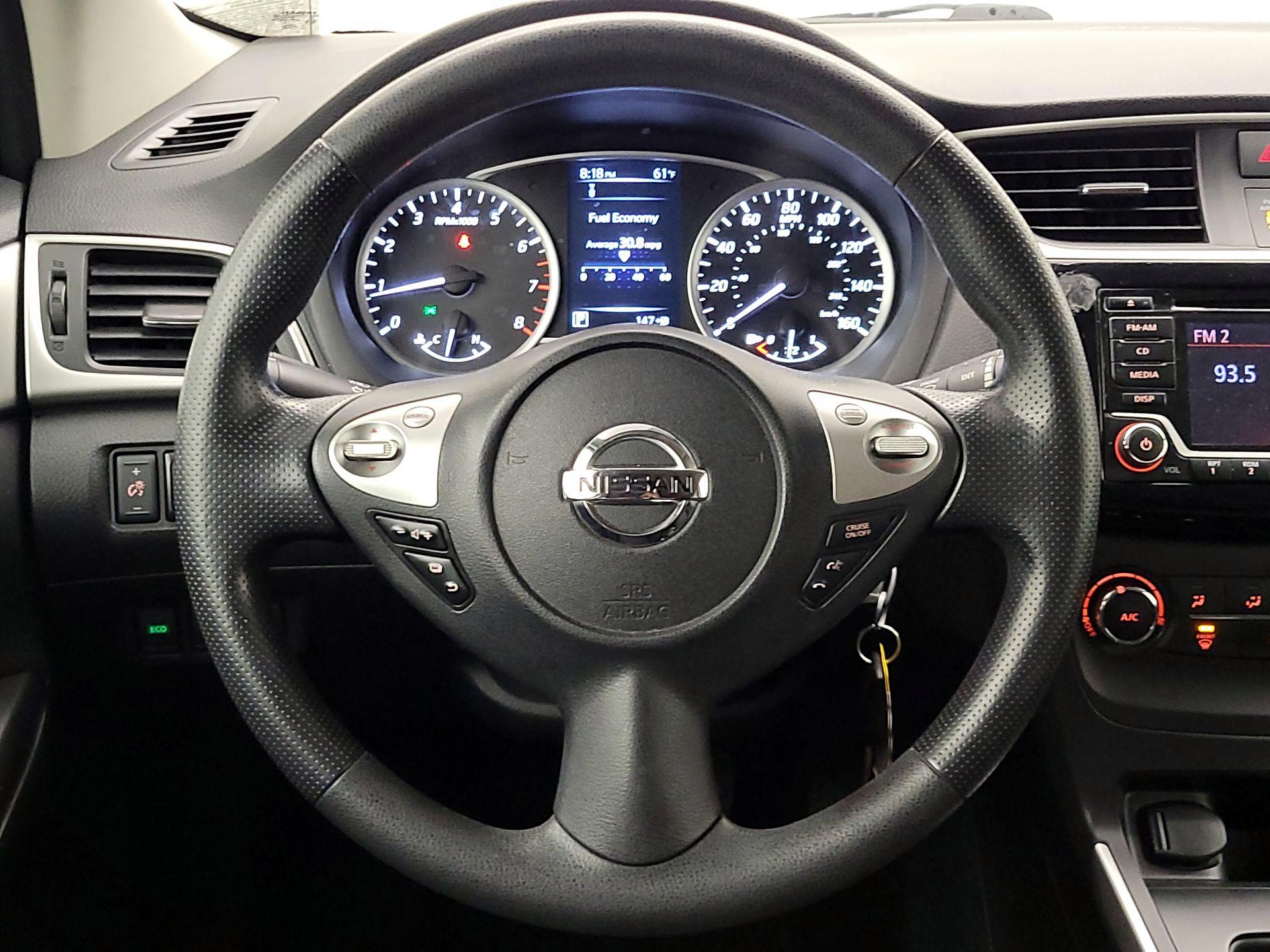 Thumbnail: 2018 Nissan Sentra - 10