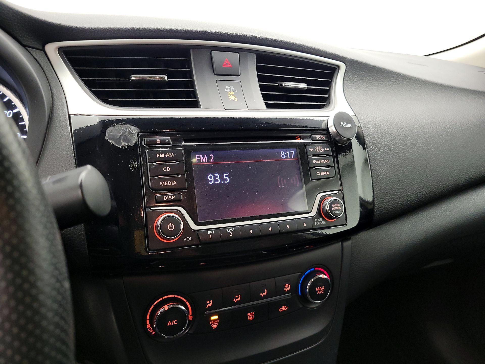 Thumbnail: 2018 Nissan Sentra - 15