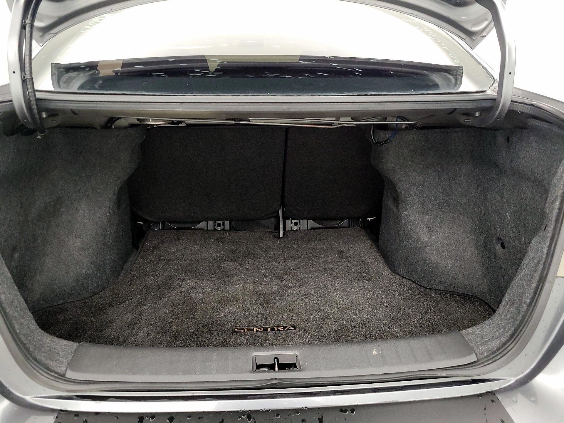 Thumbnail: 2018 Nissan Sentra - 20