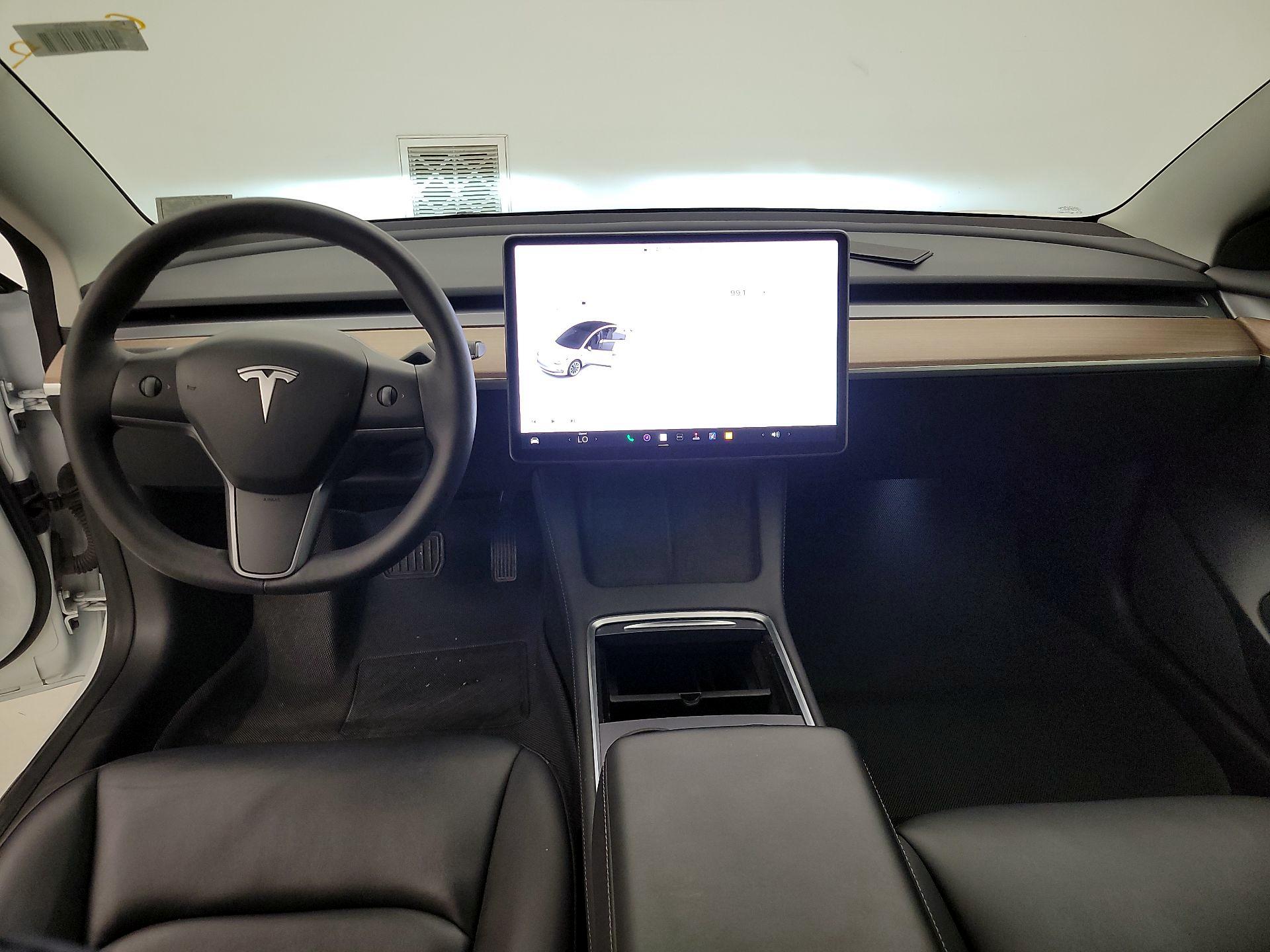 Thumbnail: 2022 Tesla Model 3 - 9