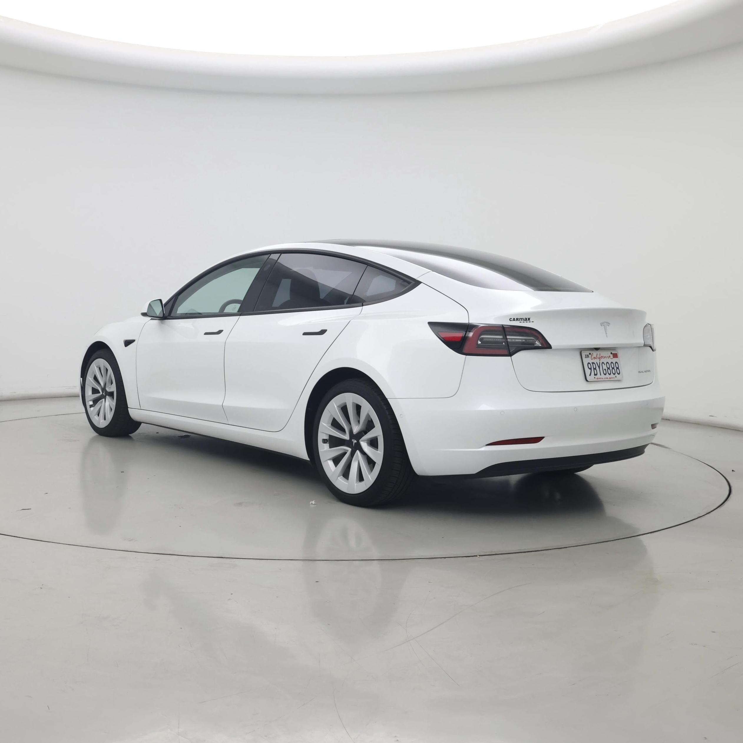 Thumbnail: 2022 Tesla Model 3 - 2