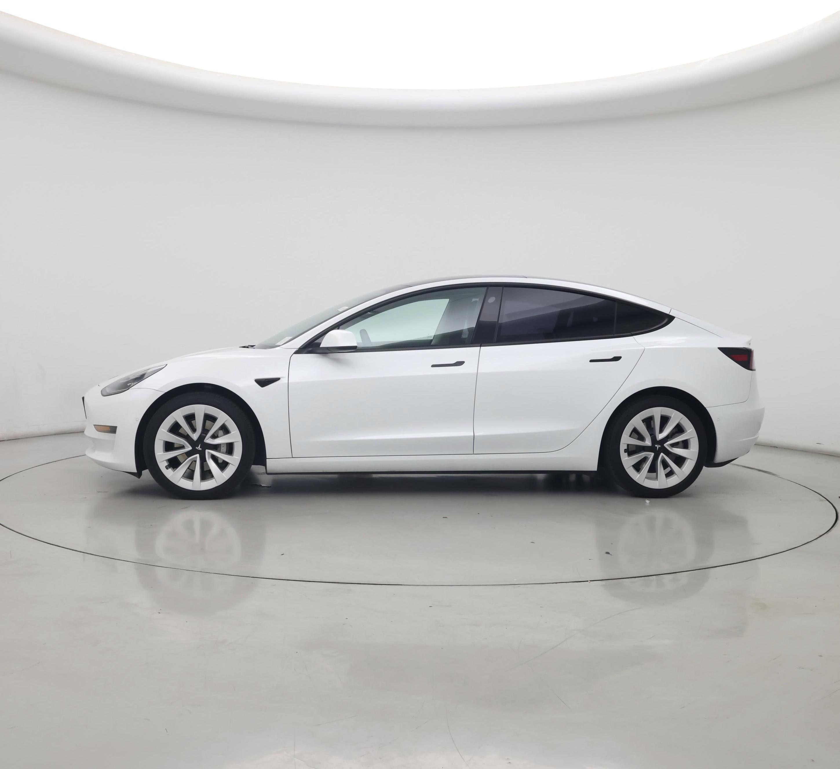 Thumbnail: 2022 Tesla Model 3 - 3