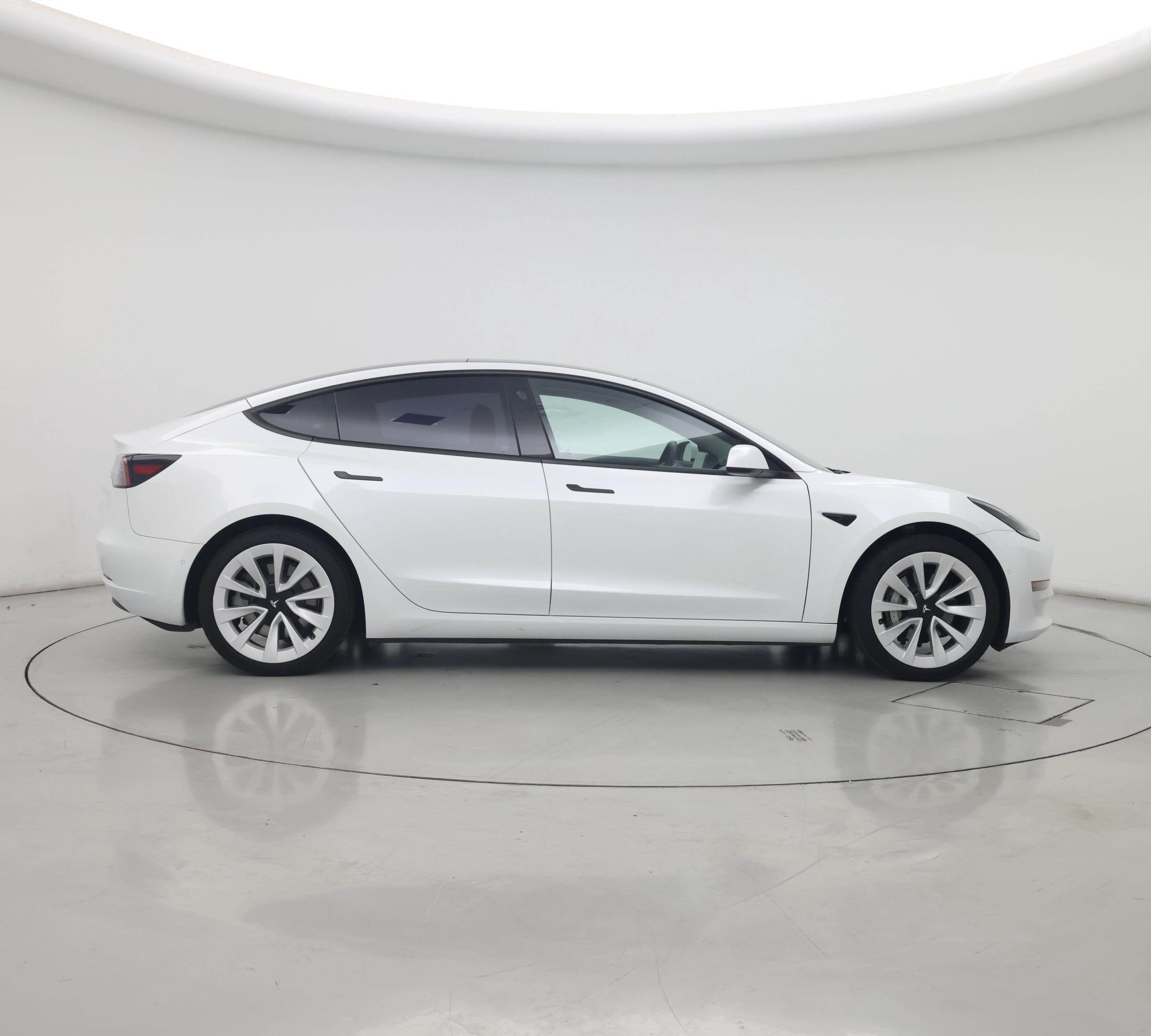 Thumbnail: 2022 Tesla Model 3 - 7