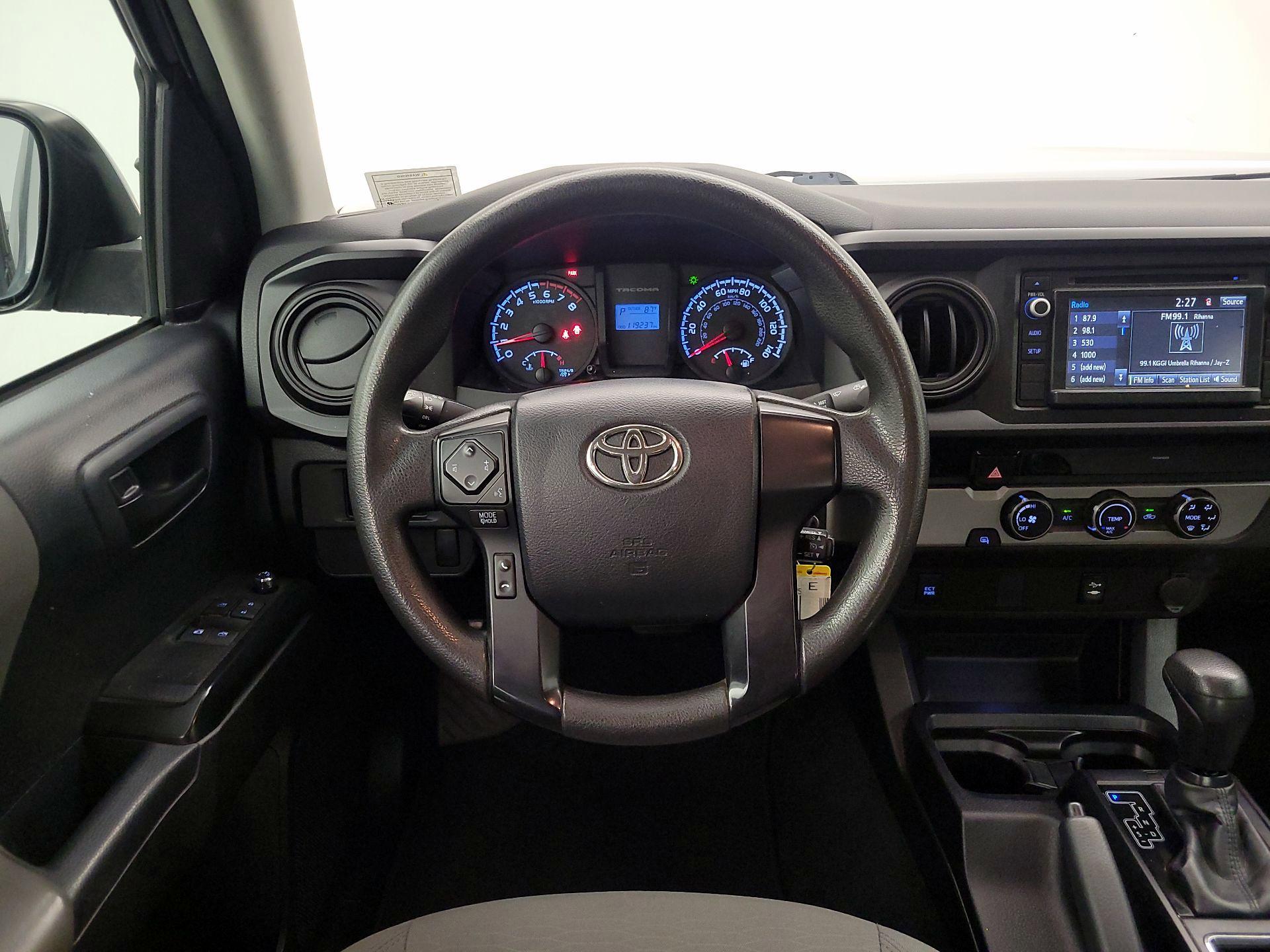 Thumbnail: 2017 Toyota Tacoma - 10